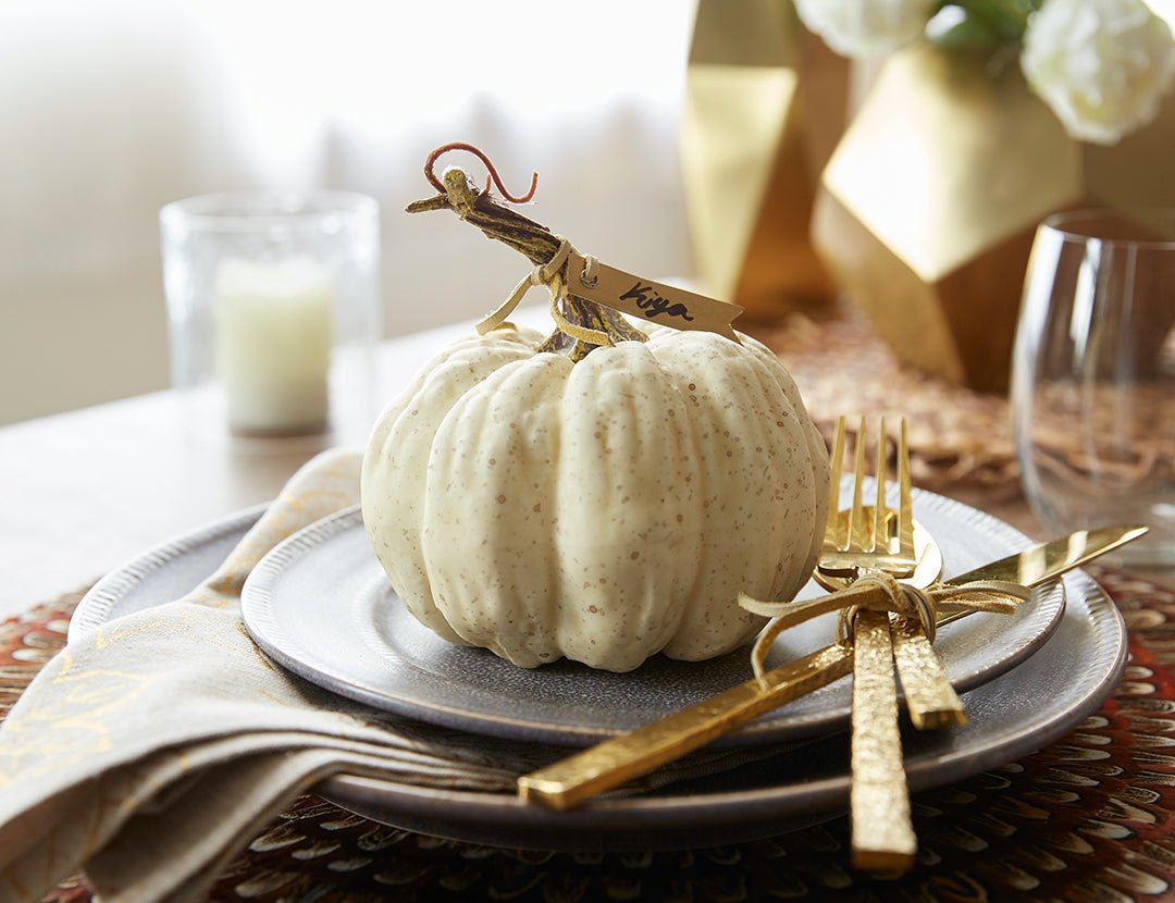 Thanksgiving: How to Dress Up Your Table So You Don't Have To - Pier 1