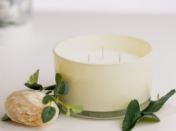 Pier-1-Magnolia-Blooms-Filled-3-Wick-Candle-14oz-3-Wick-Candles