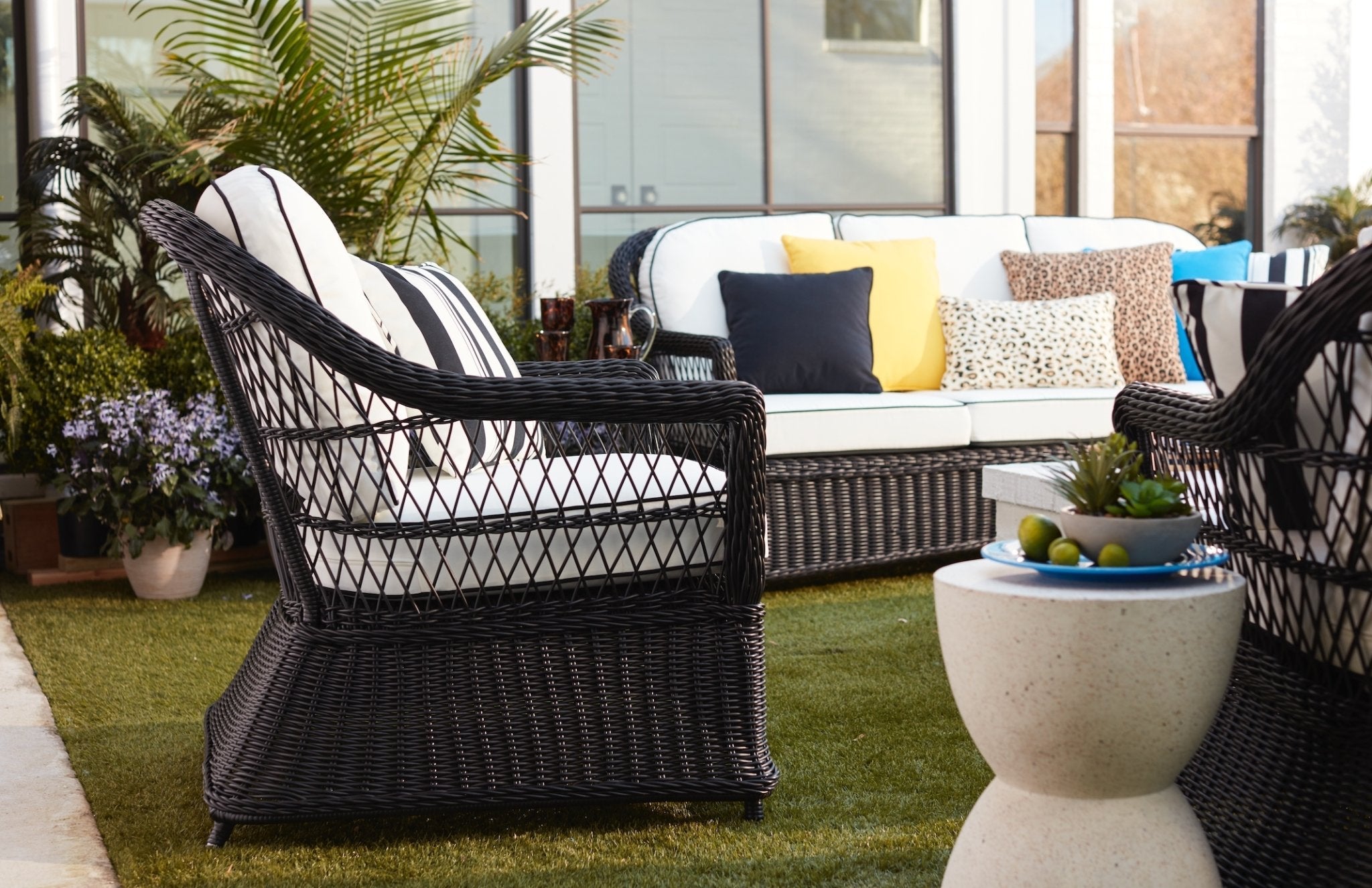 How to Host the Best Backyard Movie Night - Pier 1