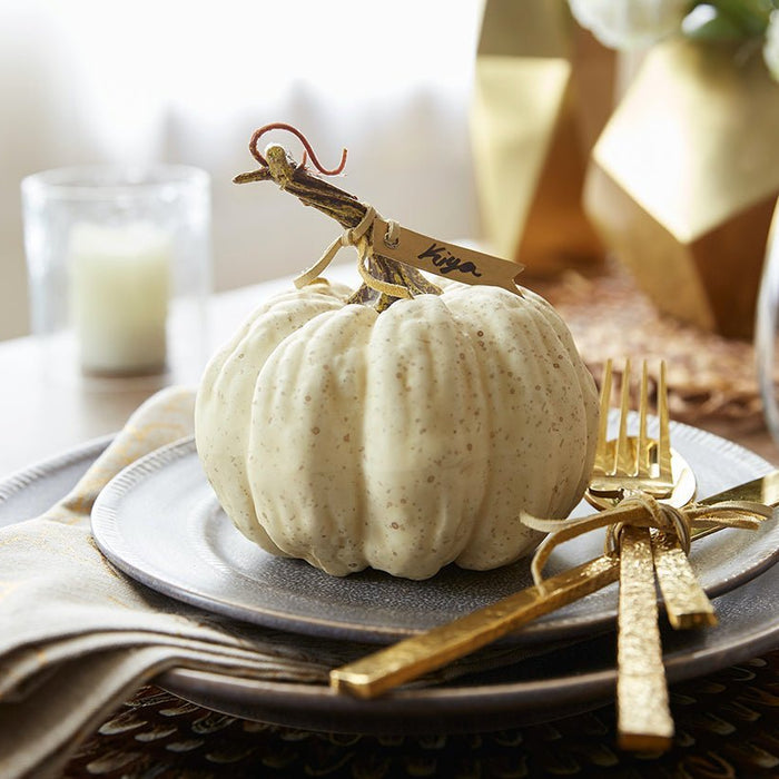 Thanksgiving: How to Dress Up Your Table So You Don't Have To - Pier 1