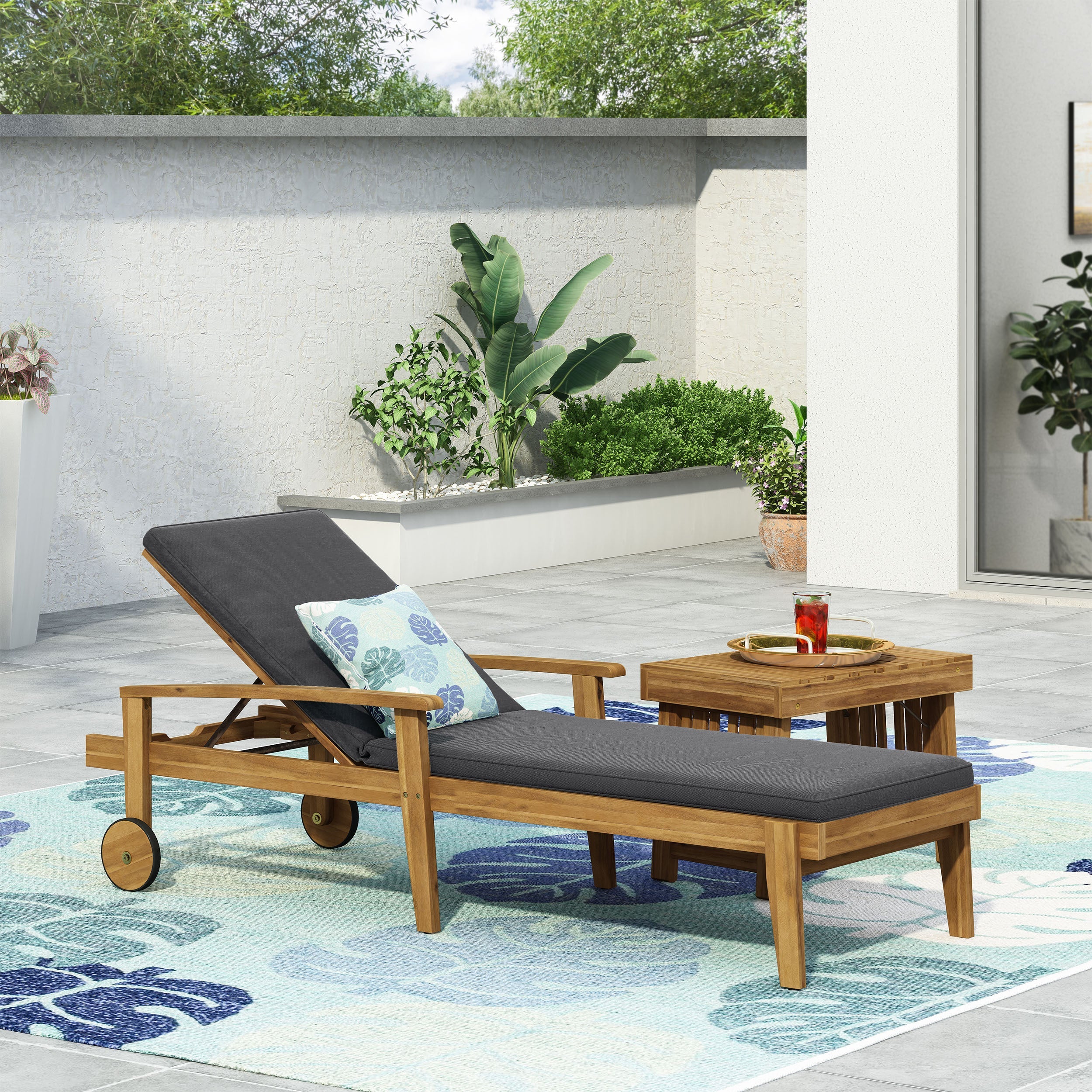 Delmar Chaise Lounge