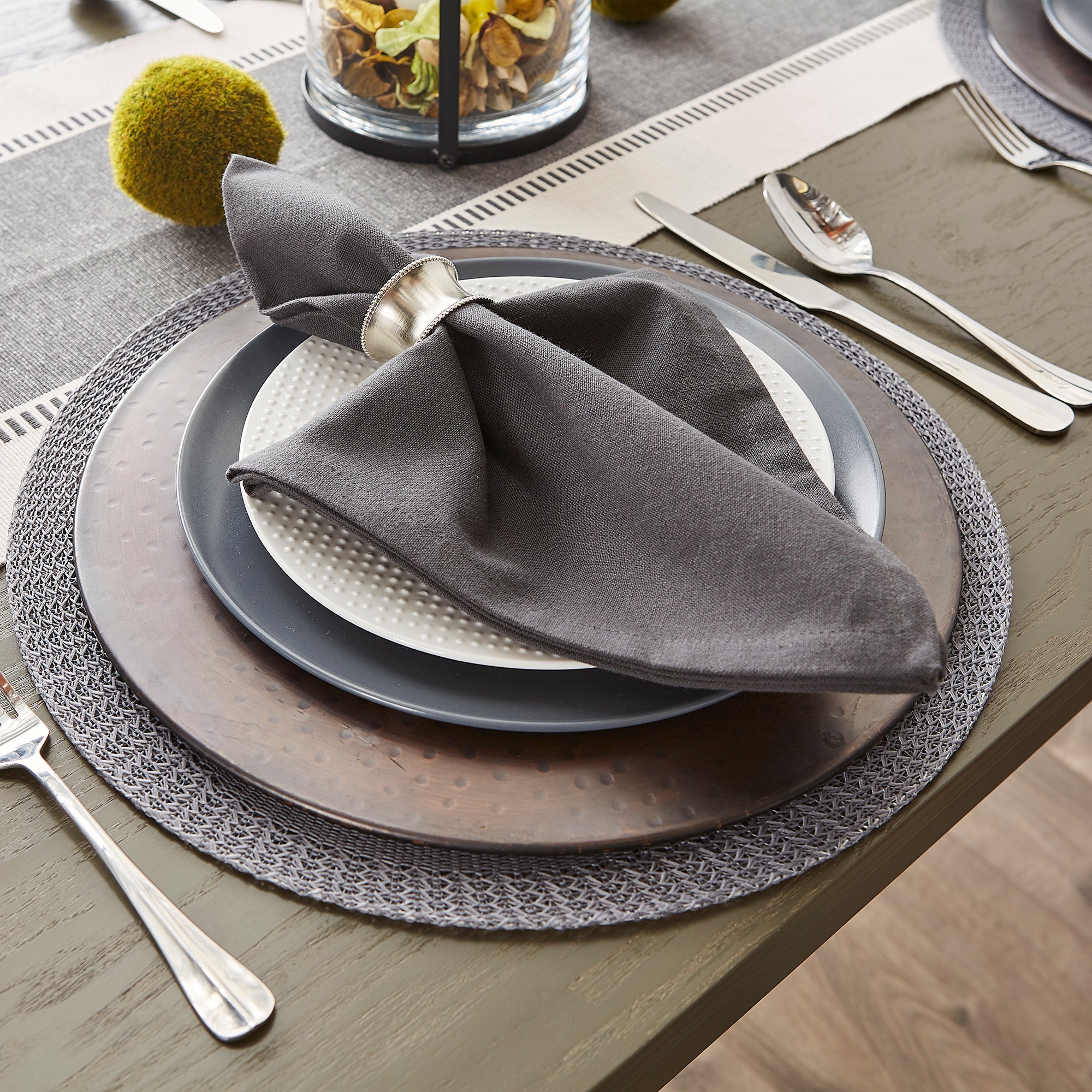 Gray Floral Pp Woven Round Placemat, Set of 6