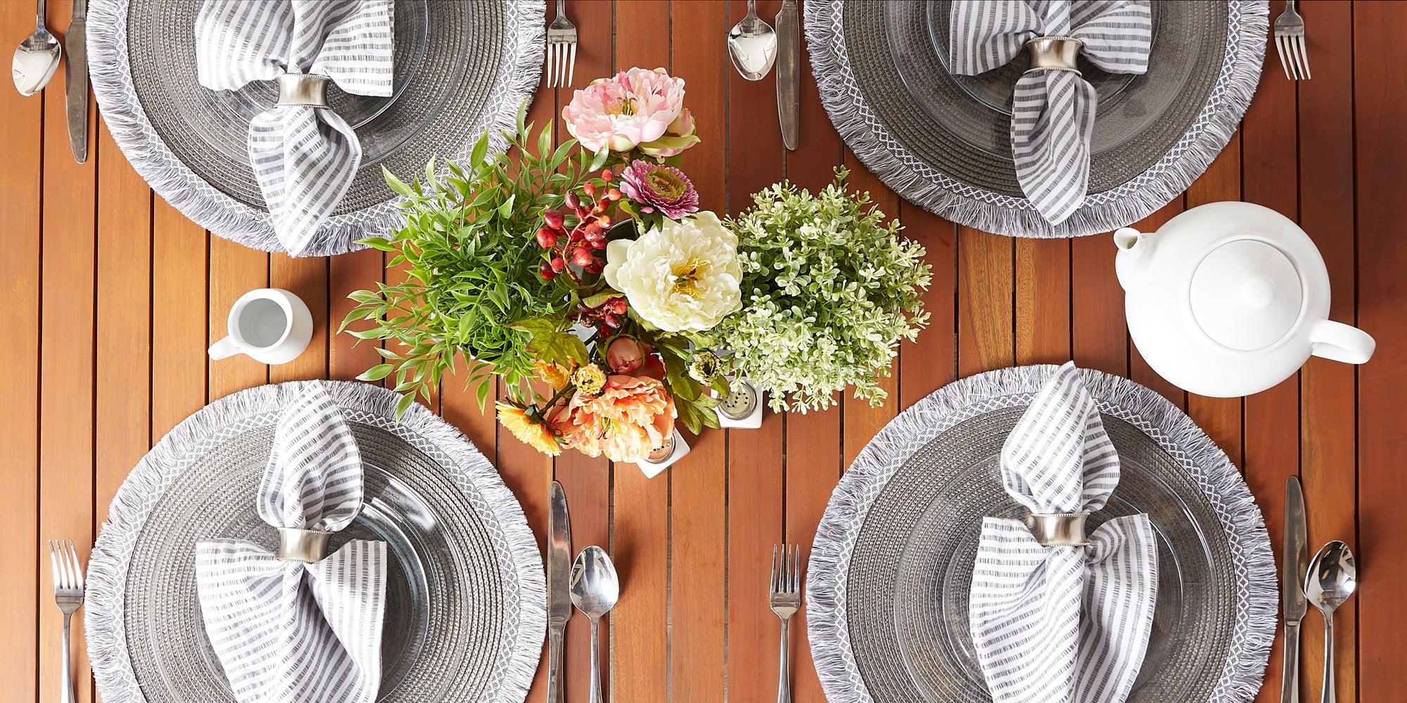 DII Round Fringed Polypropylene Placemat 6-Piece Set