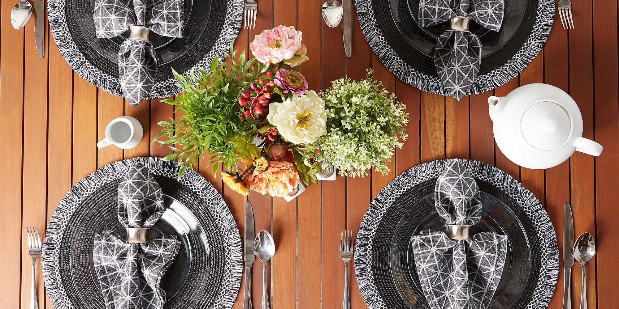 DII Round Fringed Polypropylene Placemat 6-Piece Set