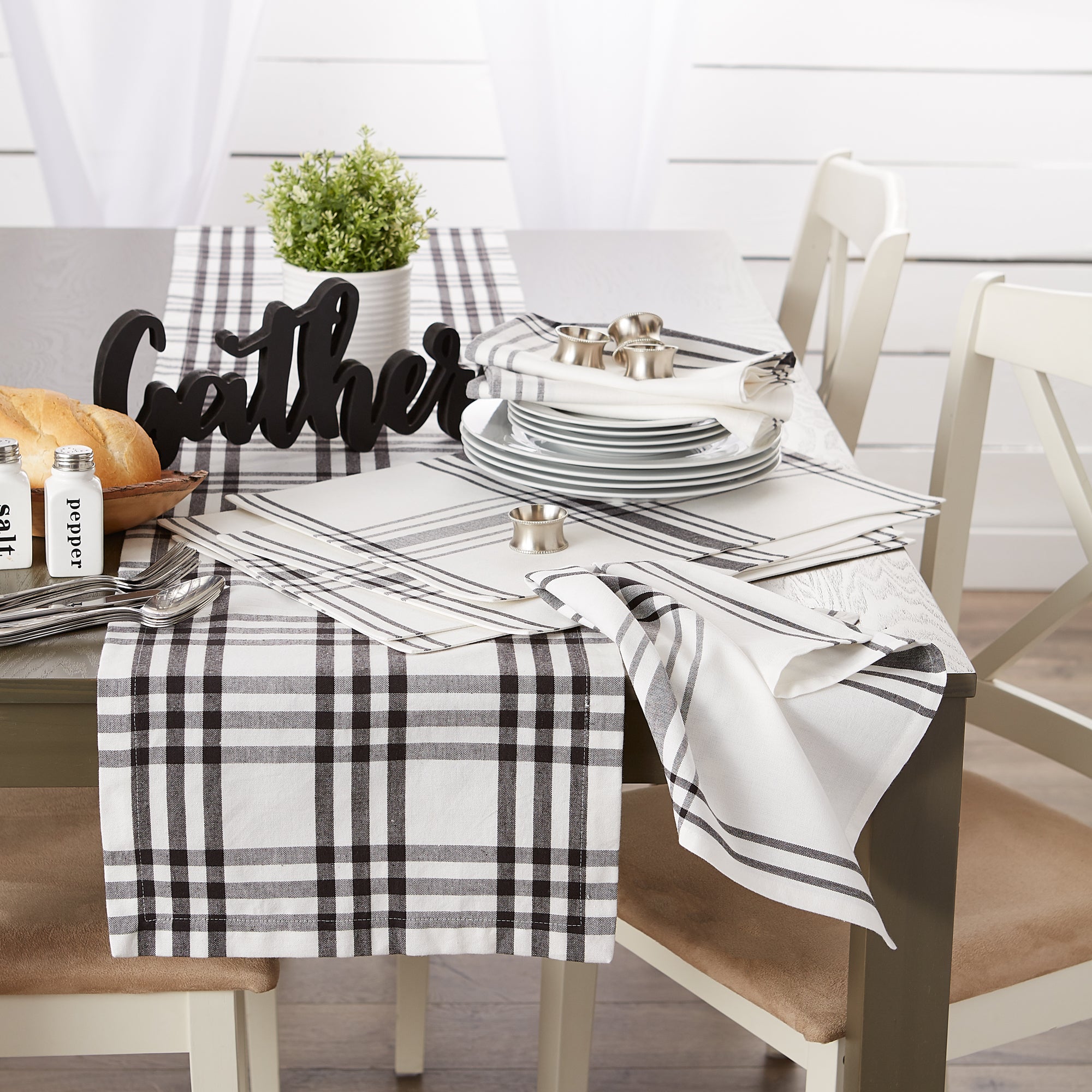 Black Home Sweet Farmhouse Napkin, Set of 6