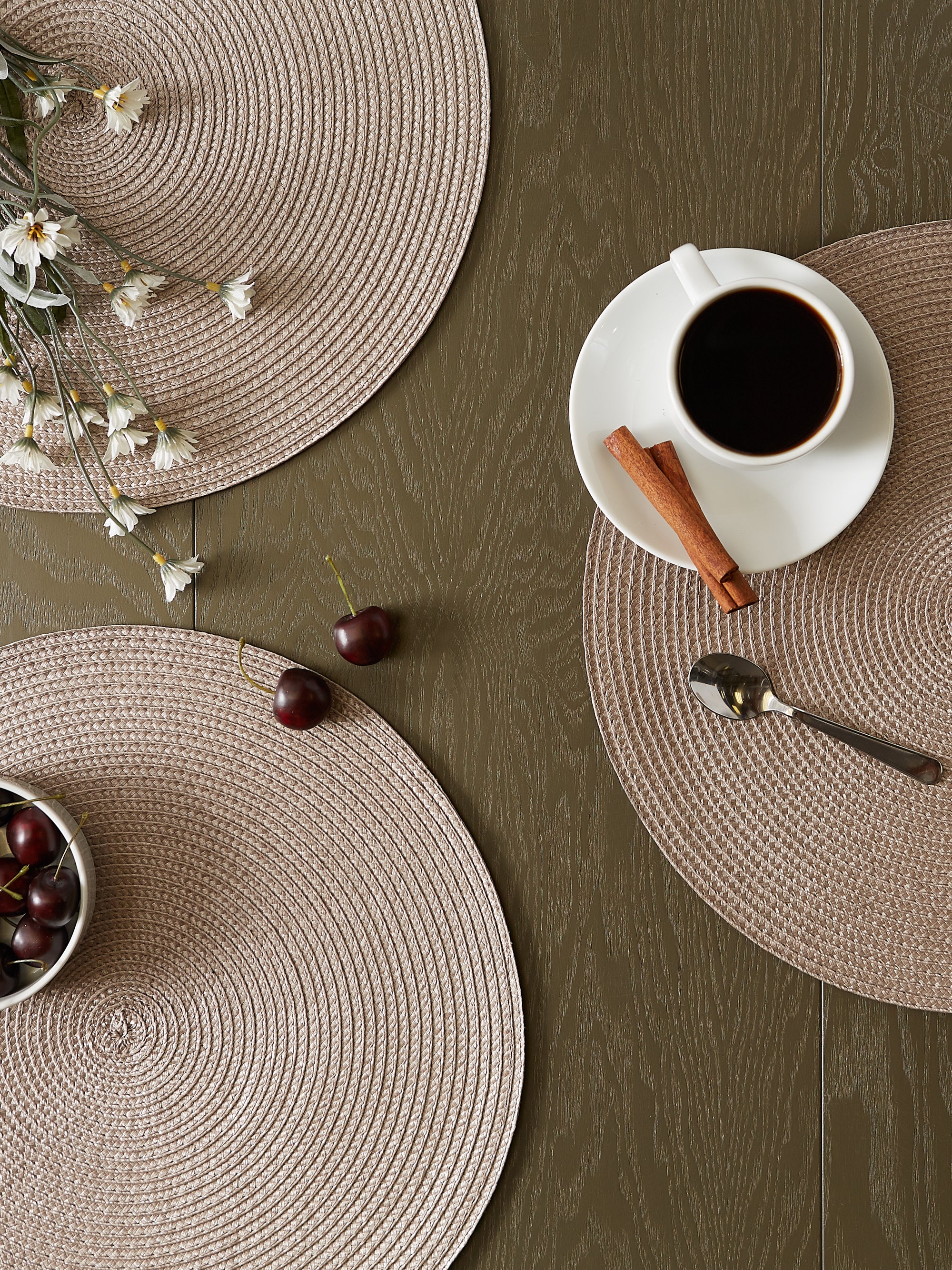 DII Round Polypropylene Woven Placemat 6-Piece Set