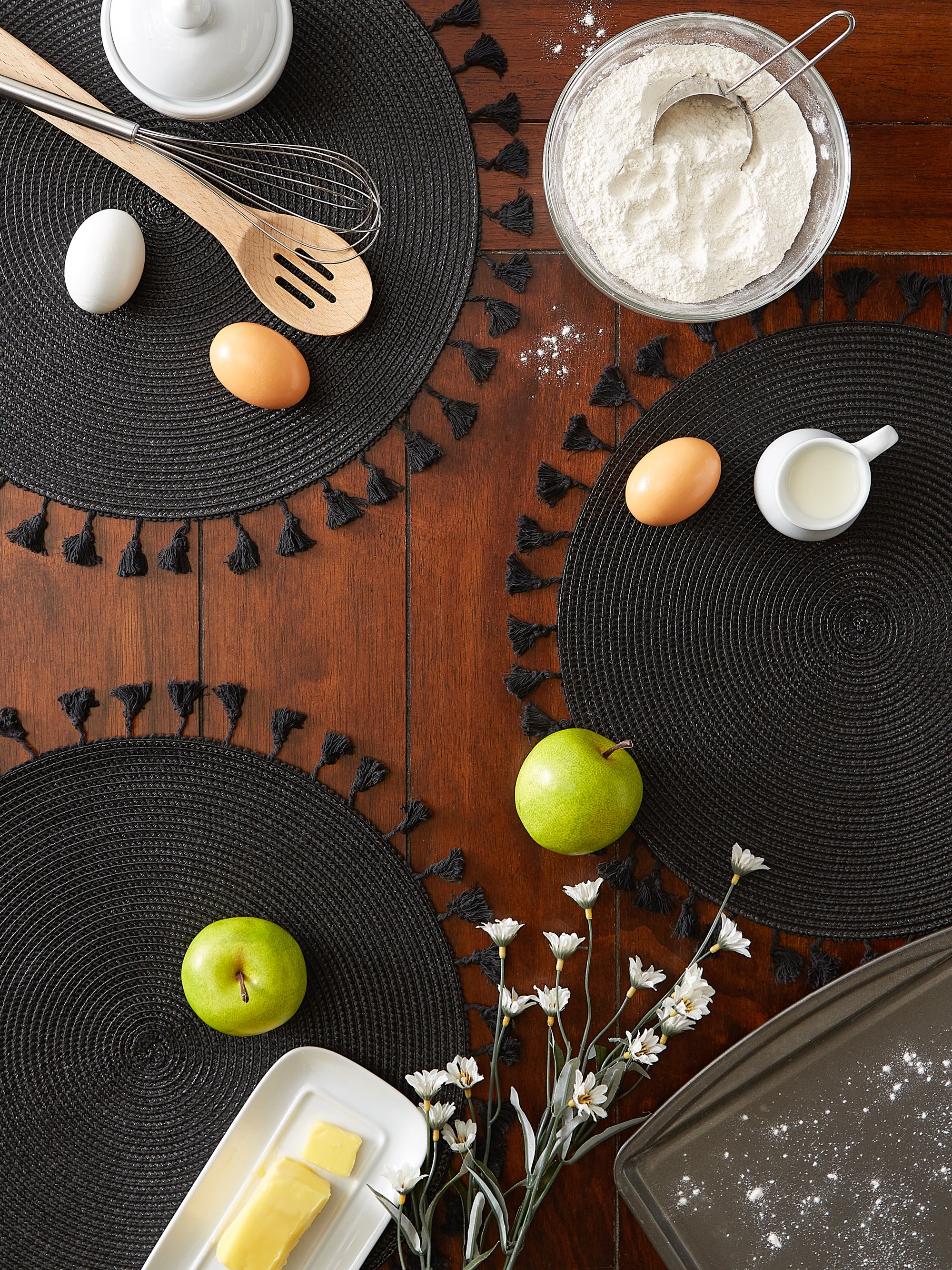 DII Tassel Fringe Polypropylene Woven Round Placemat 6-Piece Set