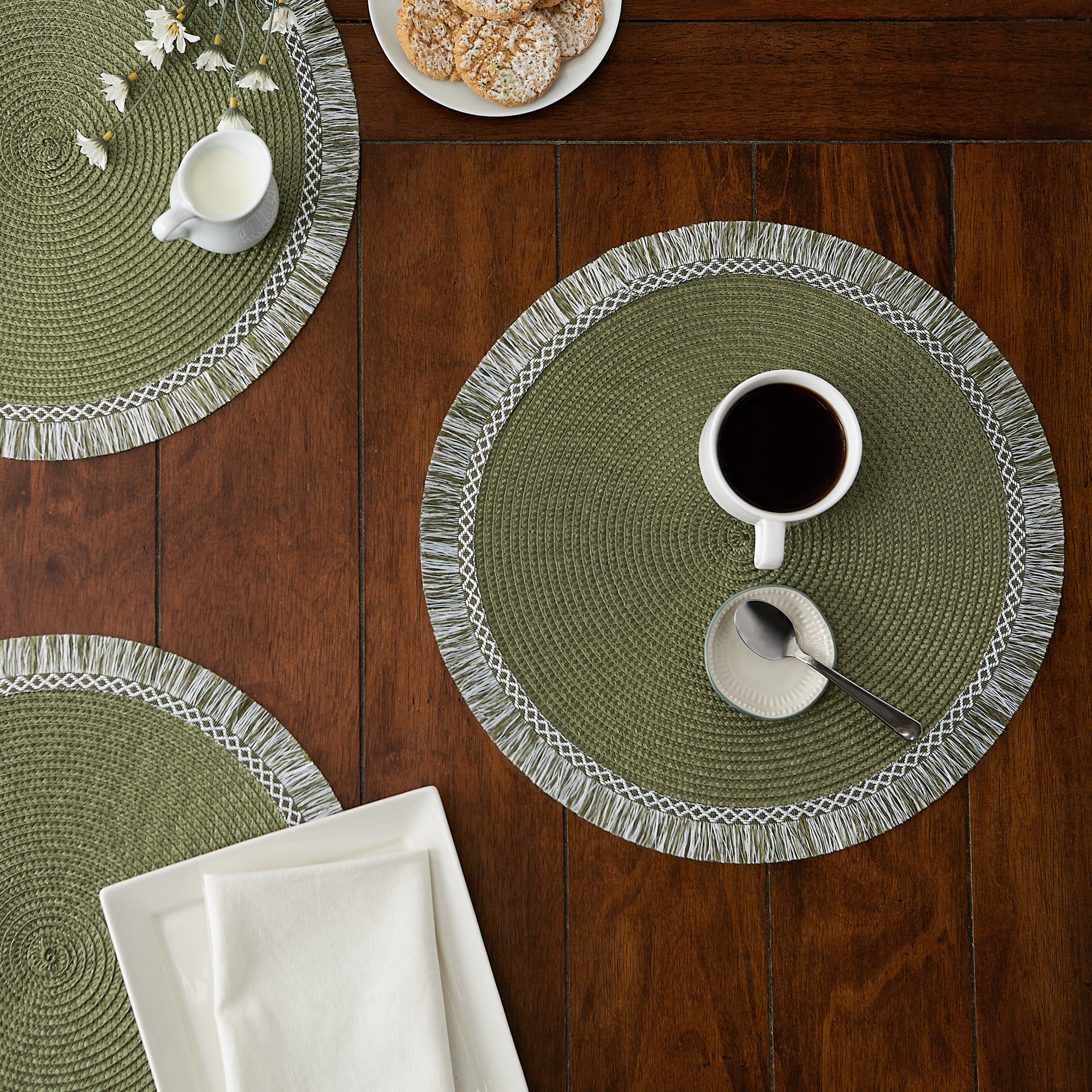 DII Round Fringed Polypropylene Placemat 6-Piece Set