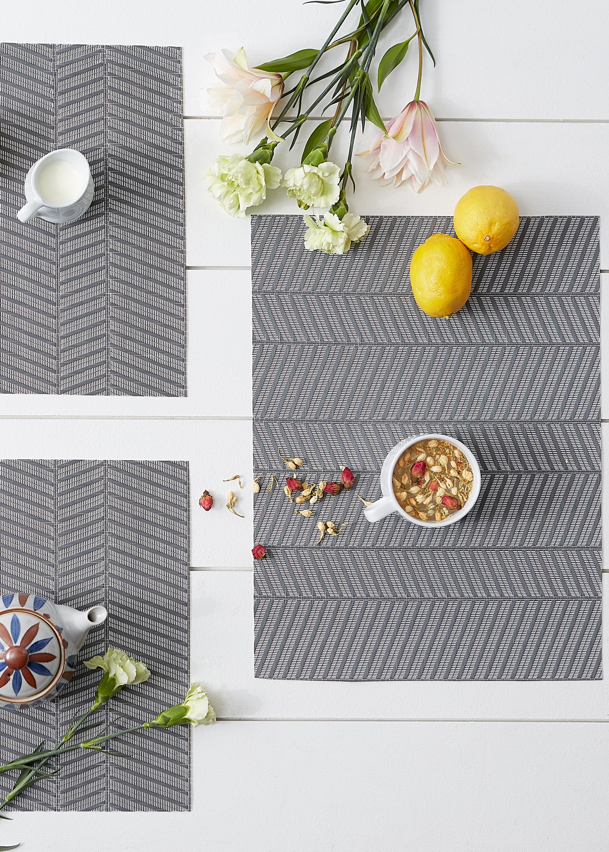 DII Textured Twill Weave PVC Placemat 6-Piece Set