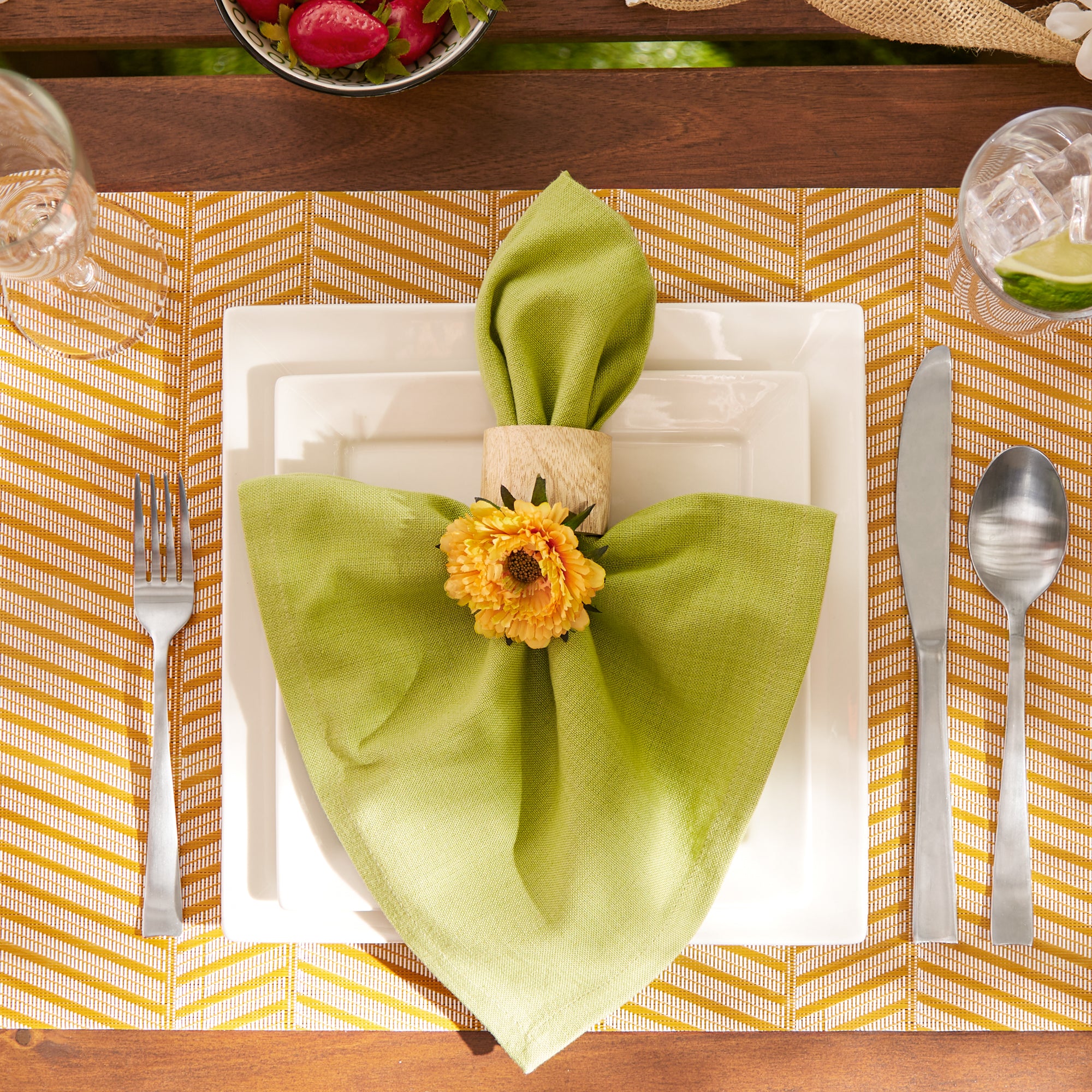 DII Textured Twill Weave PVC Placemat 6-Piece Set