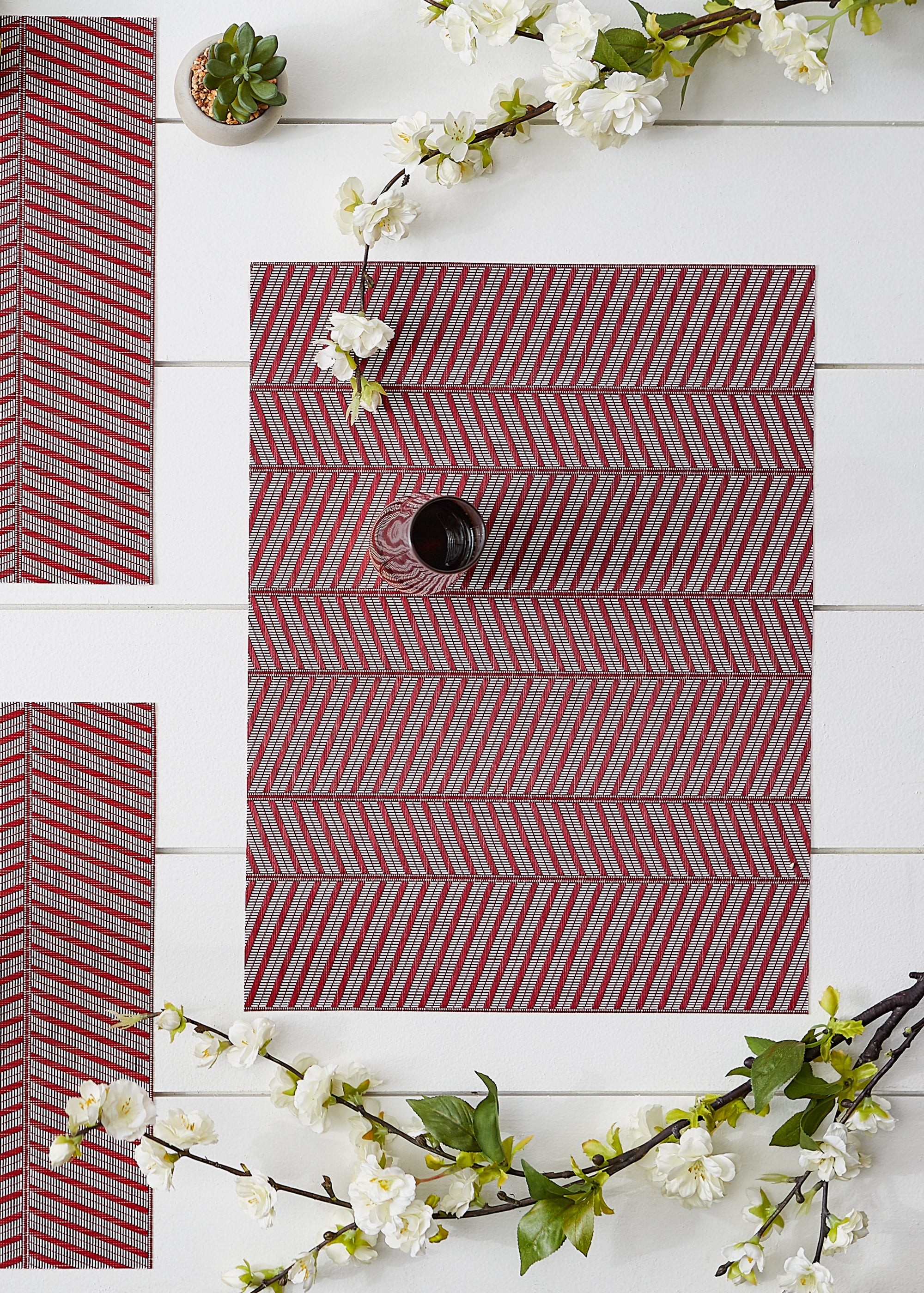 DII Textured Twill Weave PVC Placemat 6-Piece Set