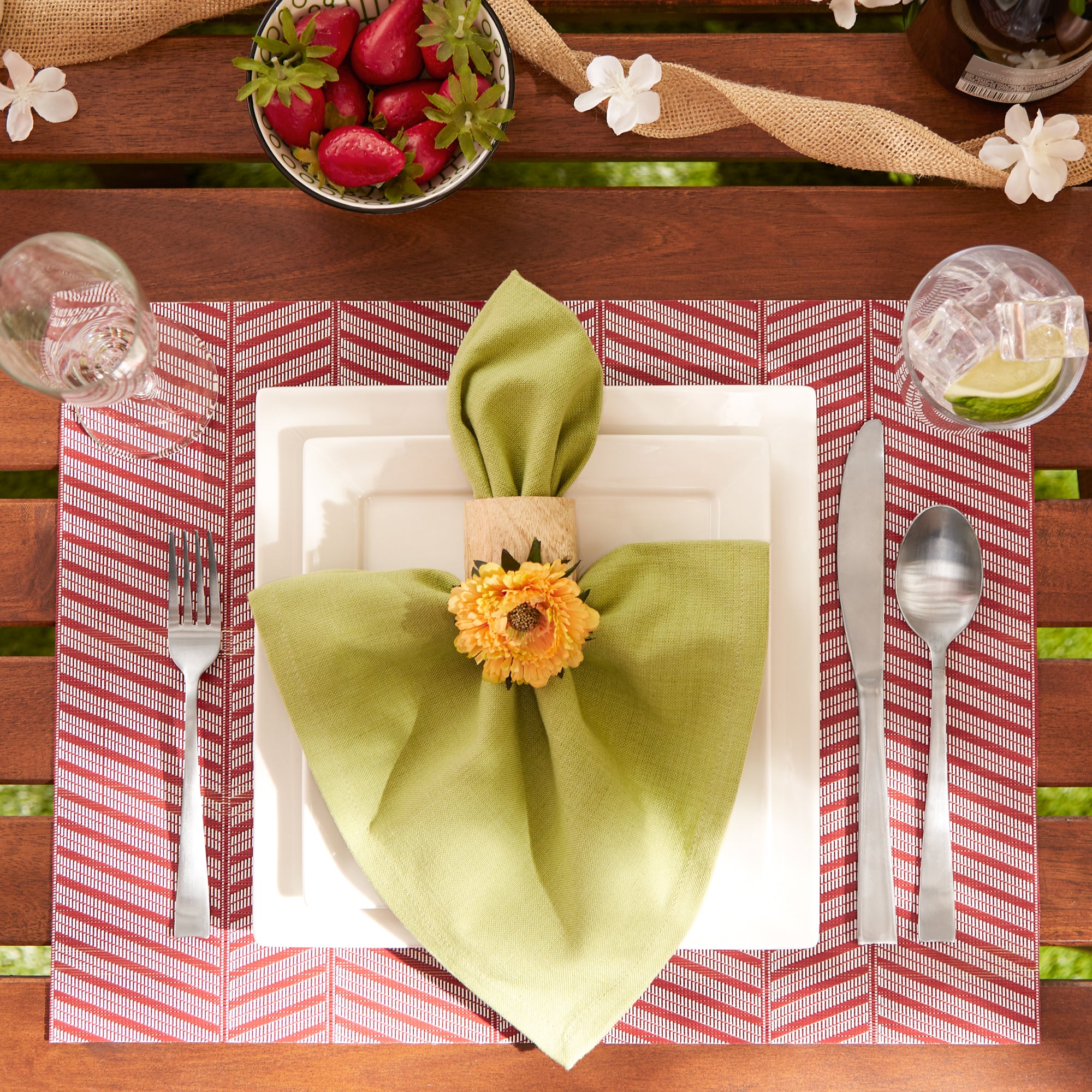 DII Textured Twill Weave PVC Placemat 6-Piece Set