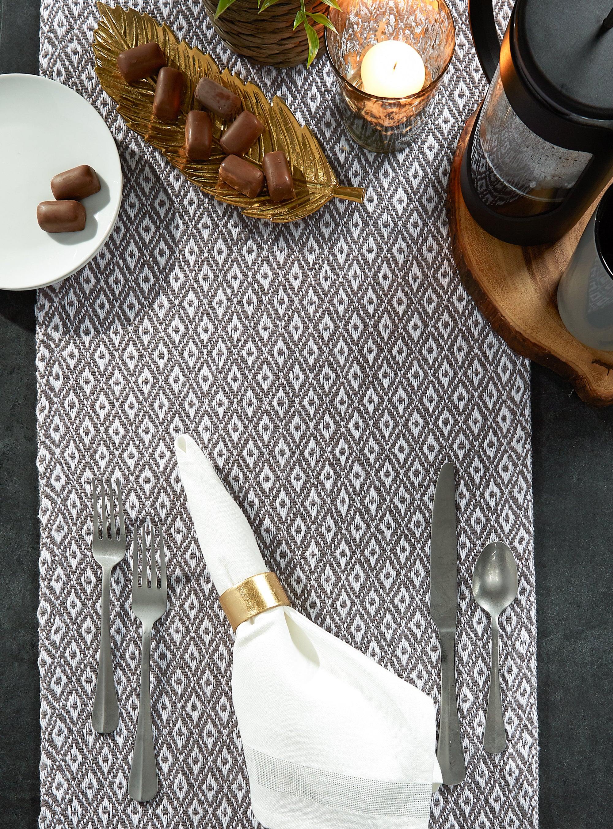 DII Mini Diamond Jacquard Fringe Cotton Table Runner