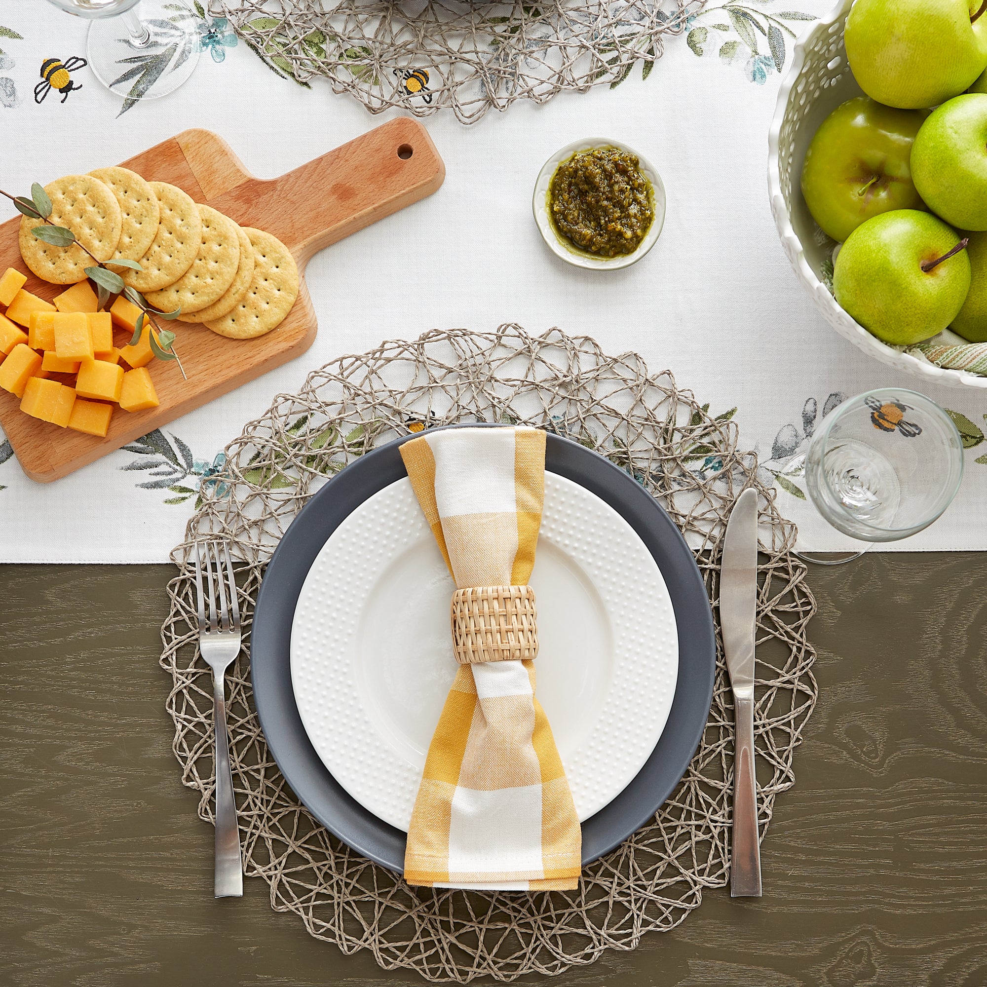DII Woven Paper Round Placemat 6-Piece Set