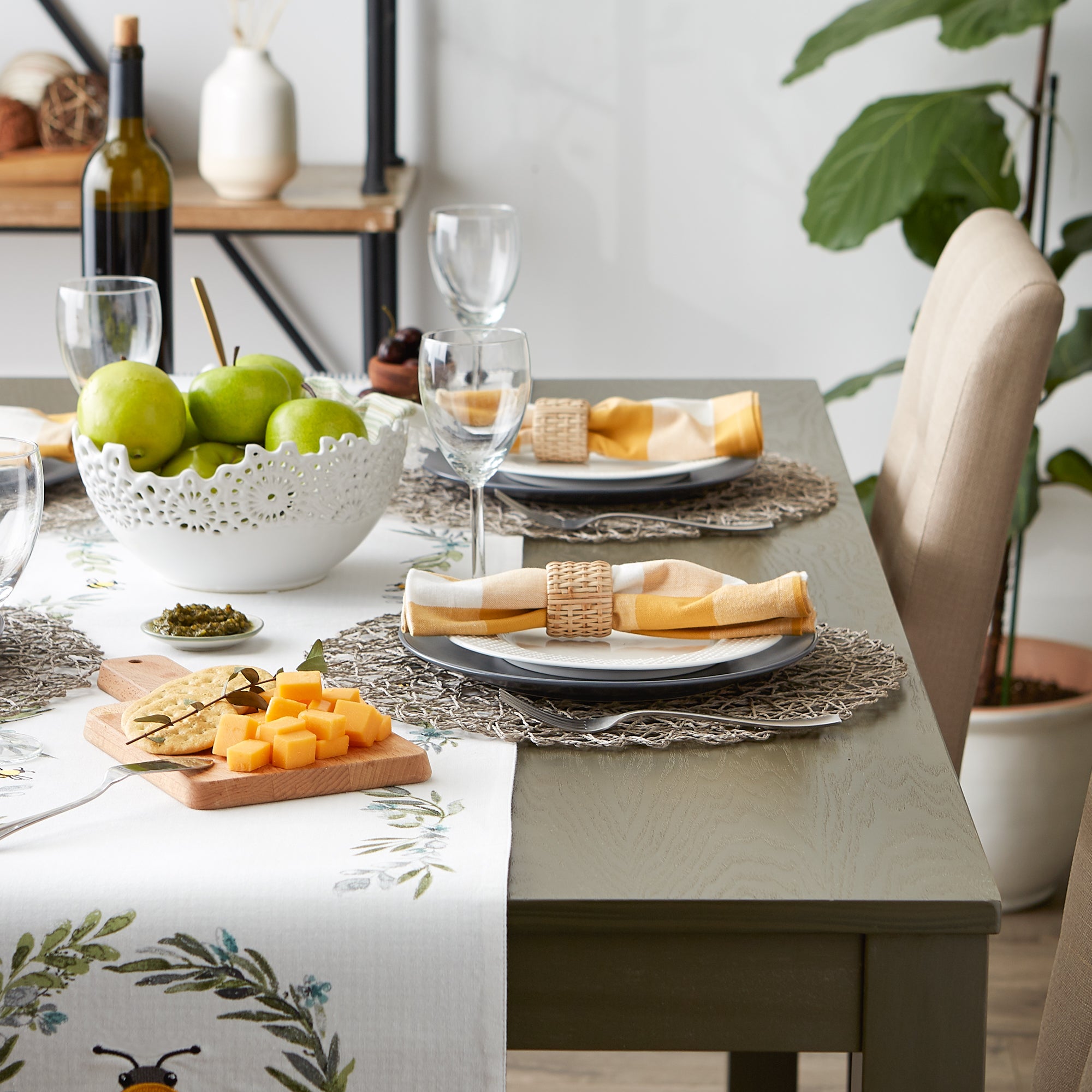 DII Woven Paper Round Placemat 6-Piece Set