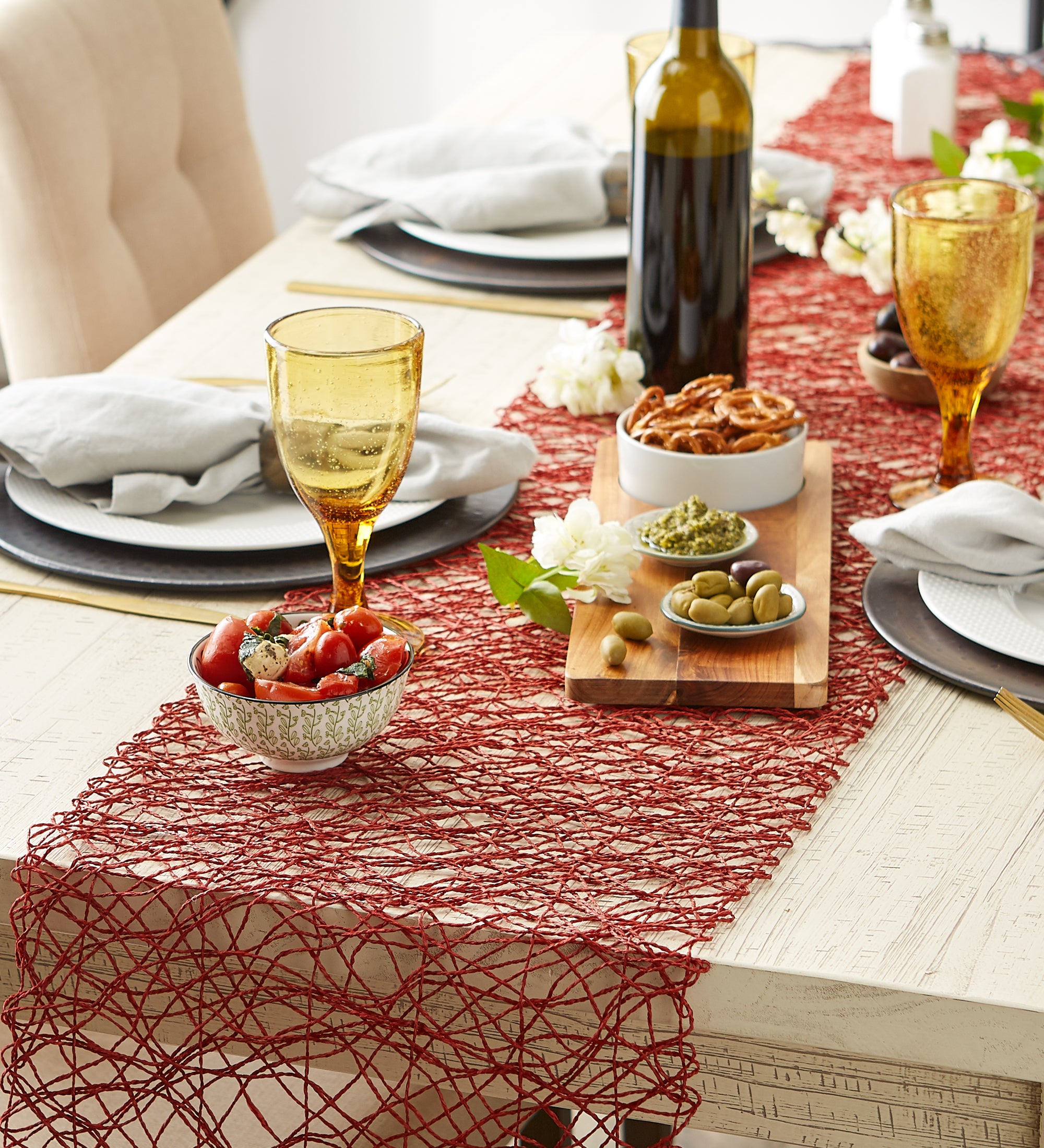 DII Woven Paper Table Runner