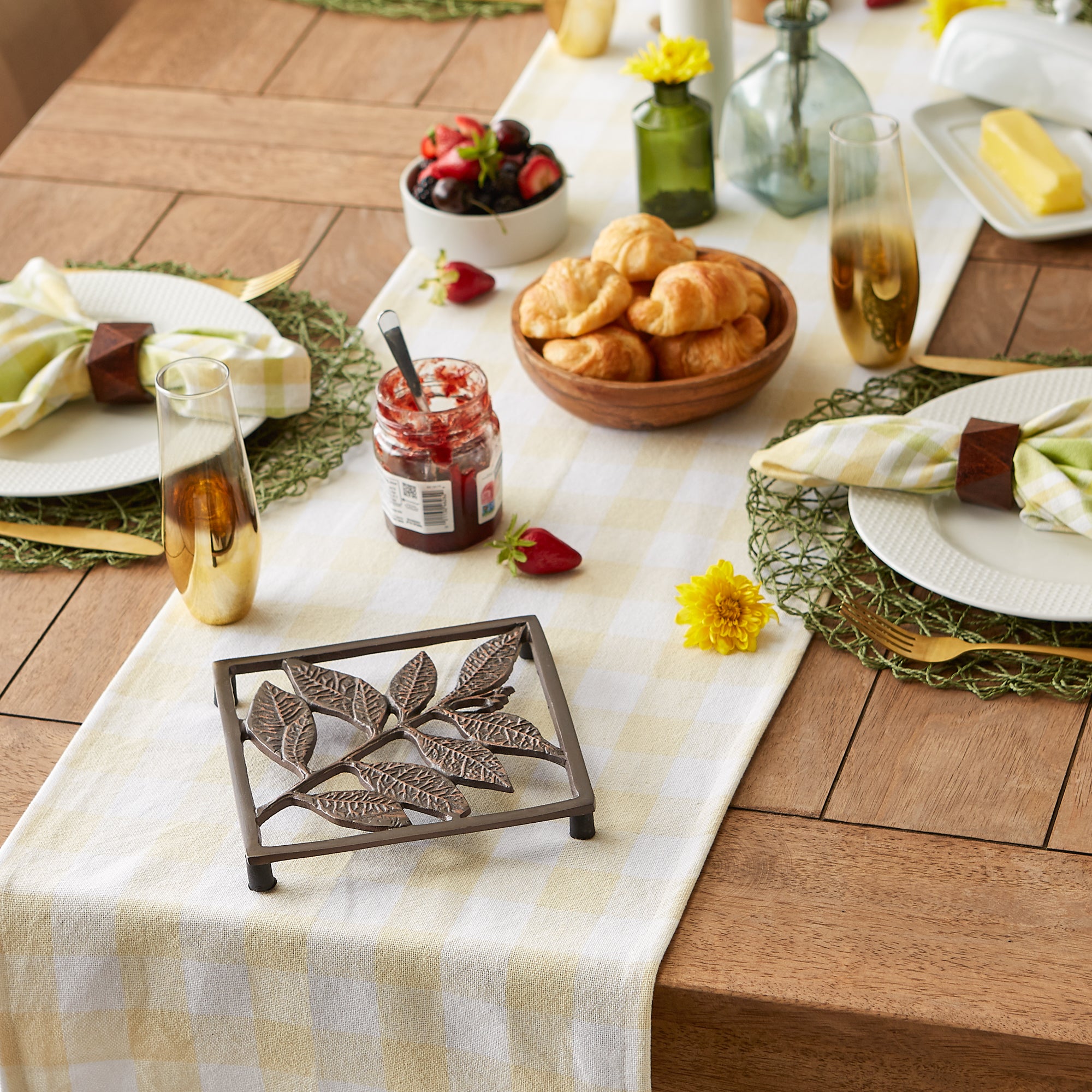 DII Heavyweight Check Fringed Cotton Table Runner