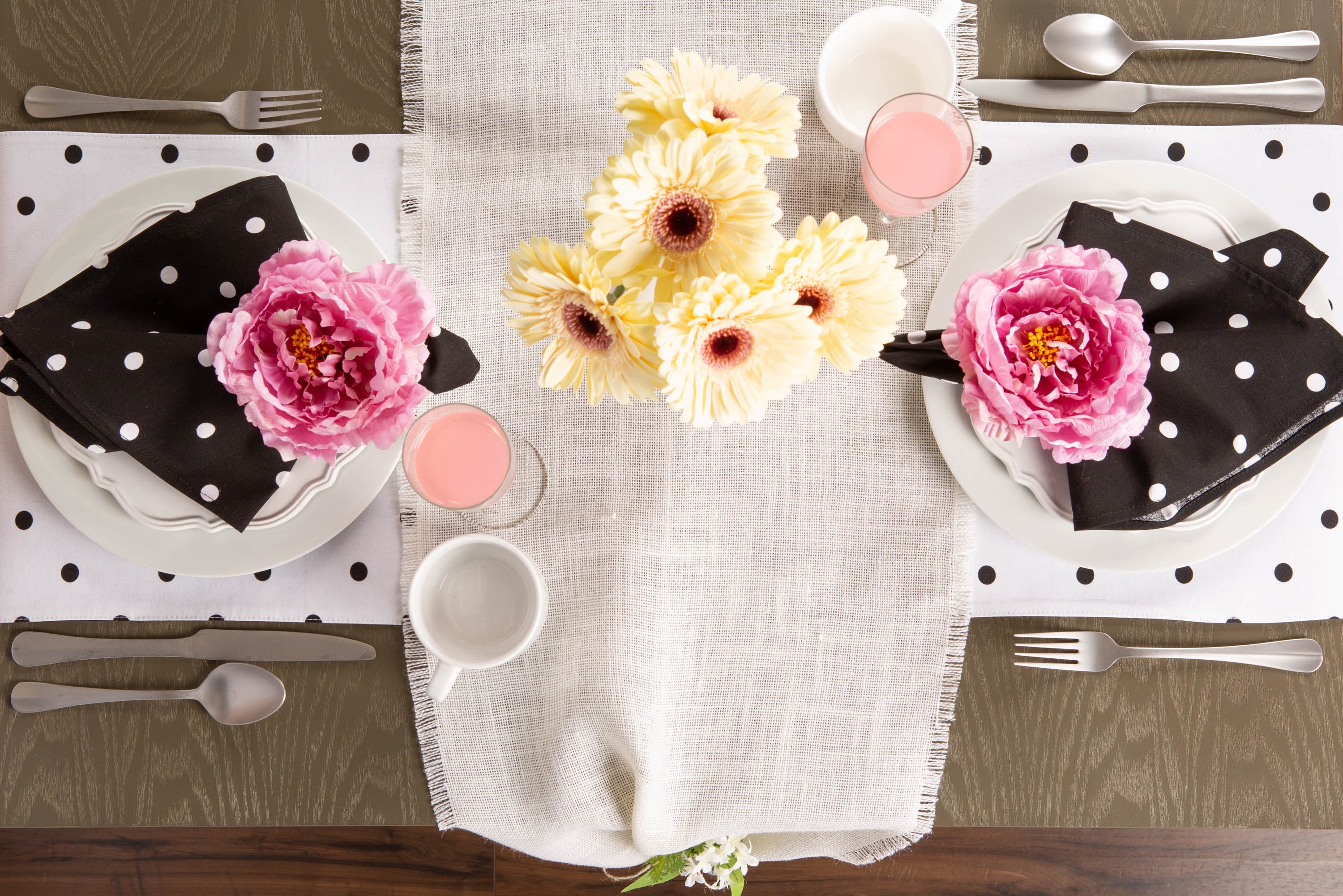DII Peony Flower Napkin Ring 4-Piece Set
