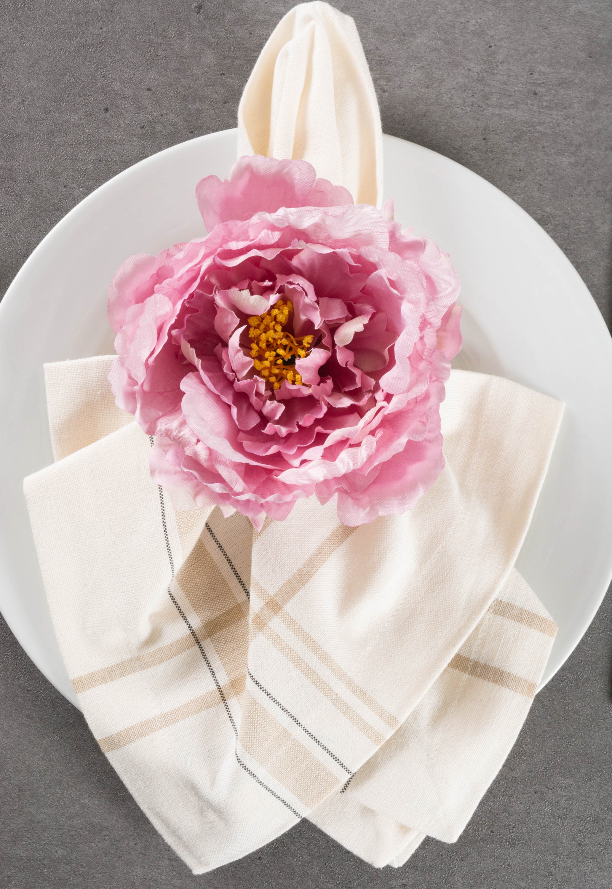 DII Peony Flower Napkin Ring 4-Piece Set