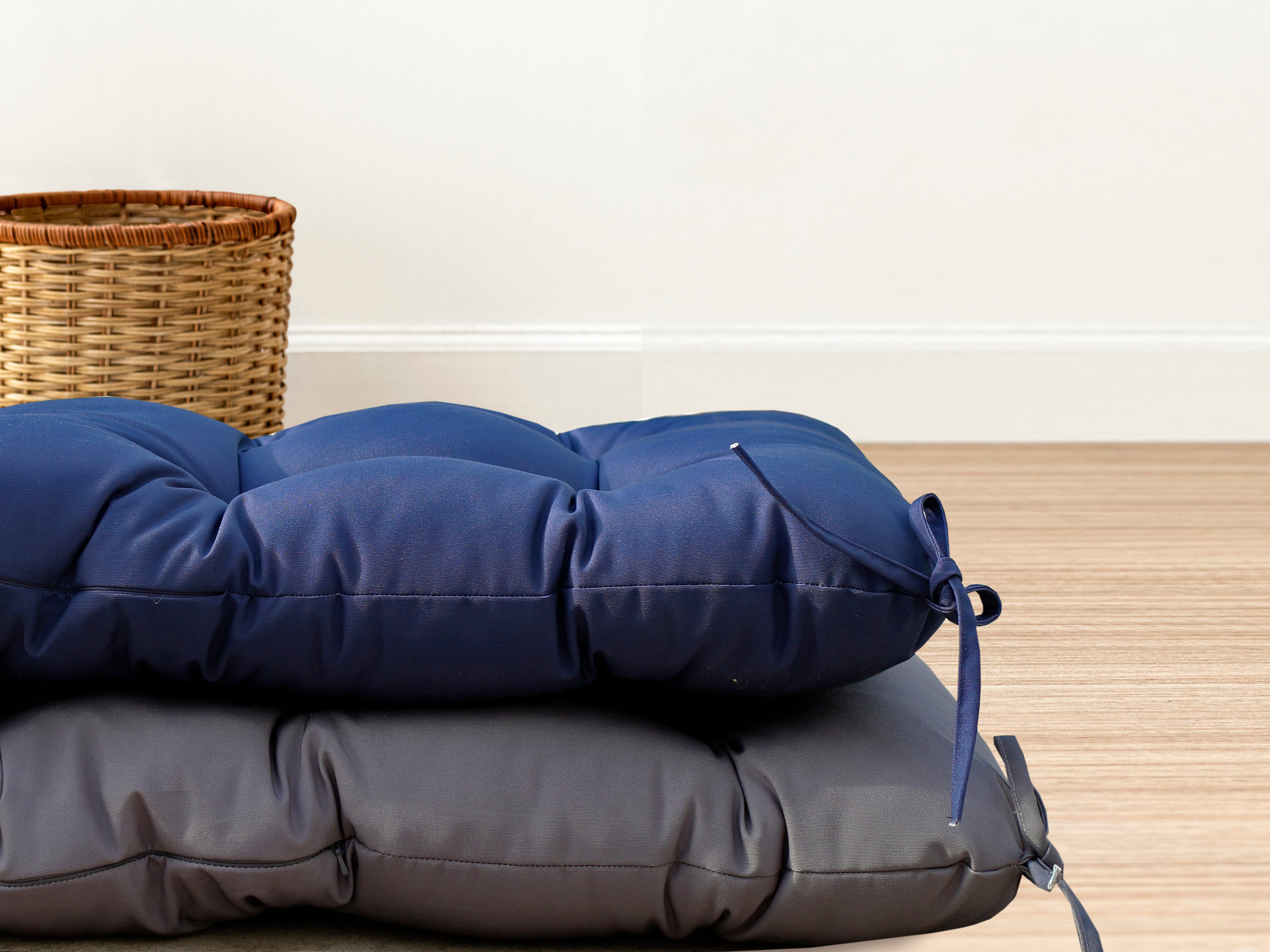 47" Tufted Outdoor Bench Cushion