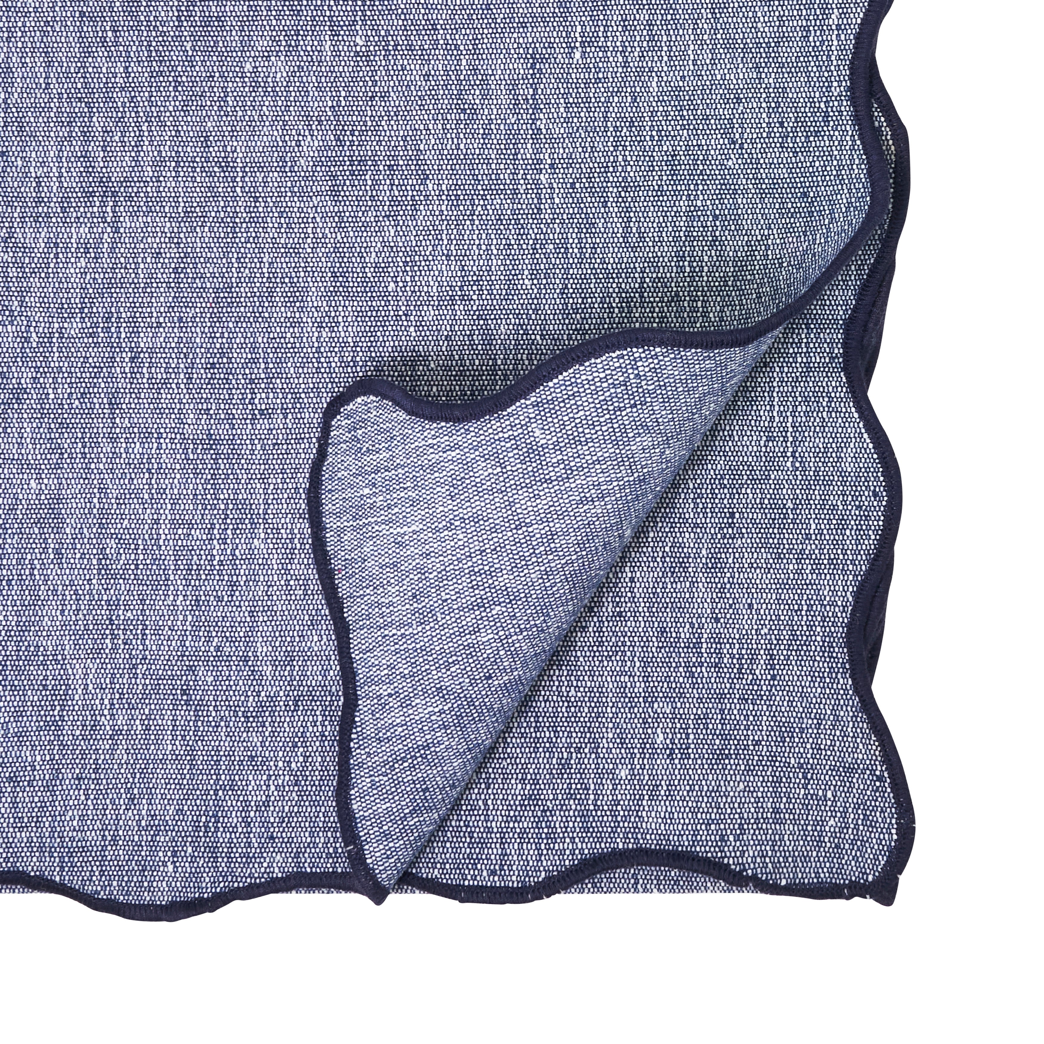 Recycled Scallop Border Table Runner