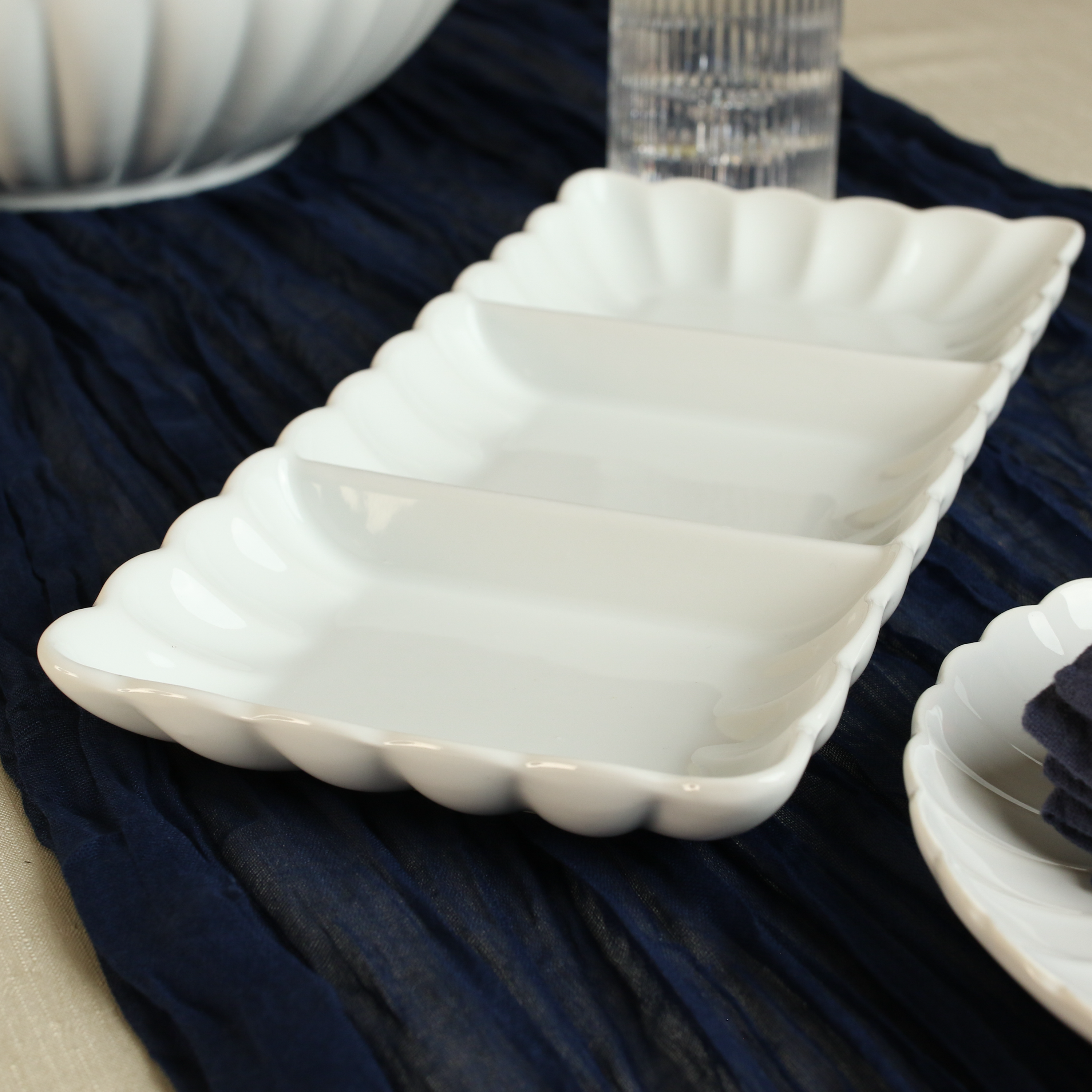 Petal Set of 2 Divided Serving Dish