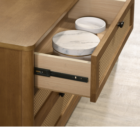 Vichy 4-Piece Rubberwood Queen Bedroom Set