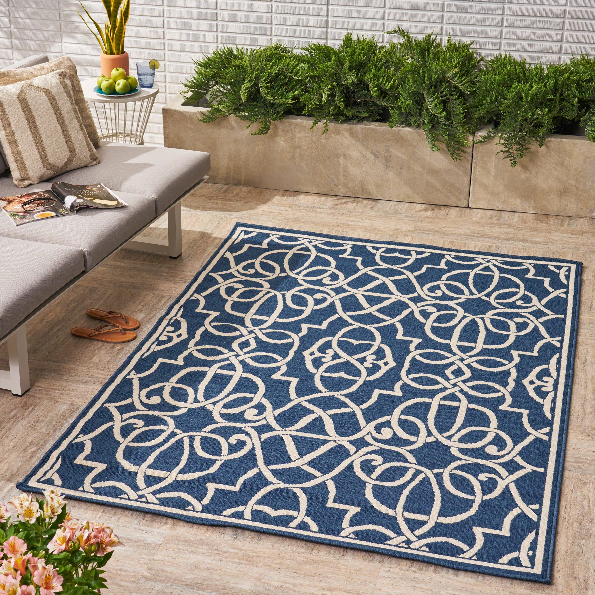90"x63" Outdoor Rug with Rectangular Shape and Trellis Design