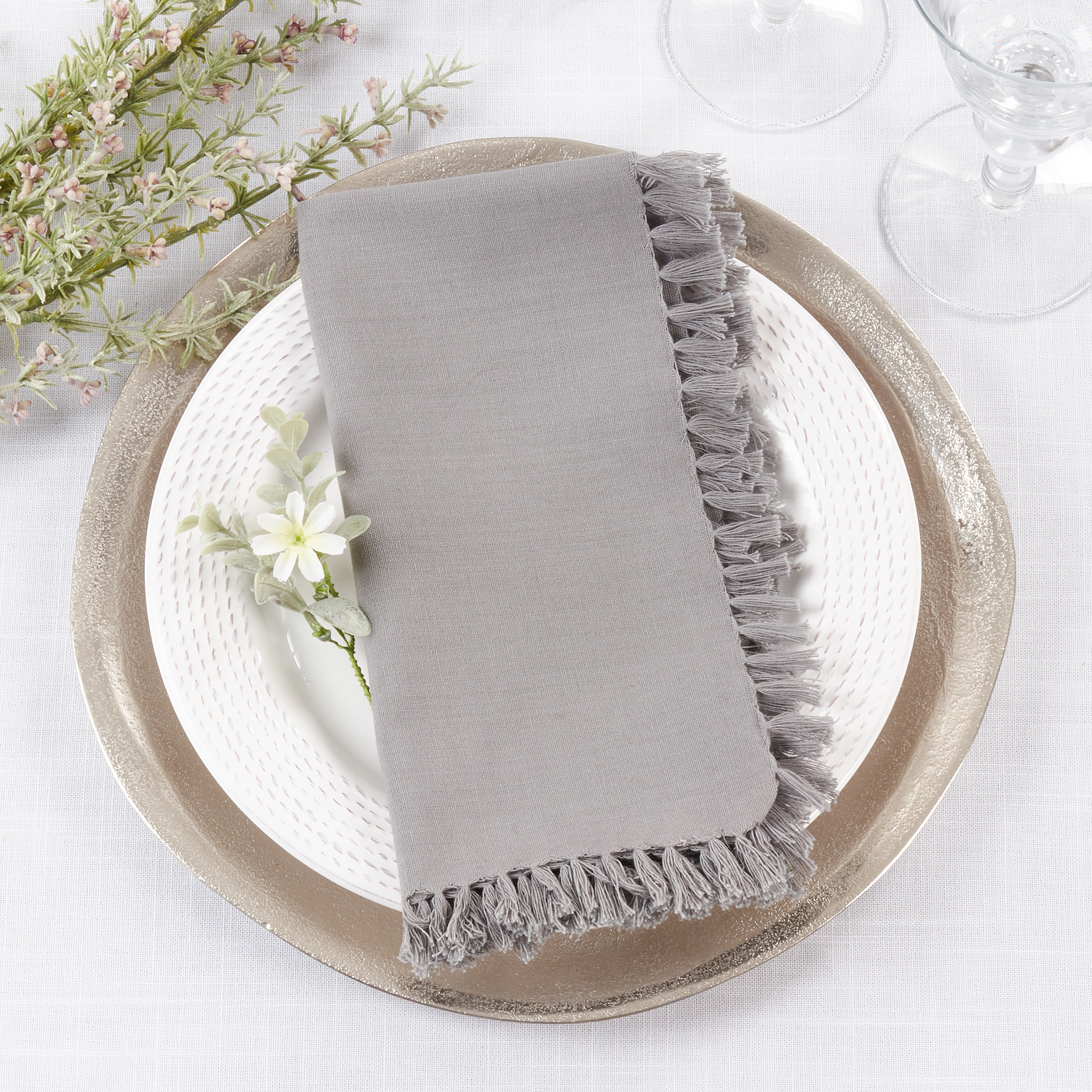 Fringed Design Dinner Napkins, Set of 4