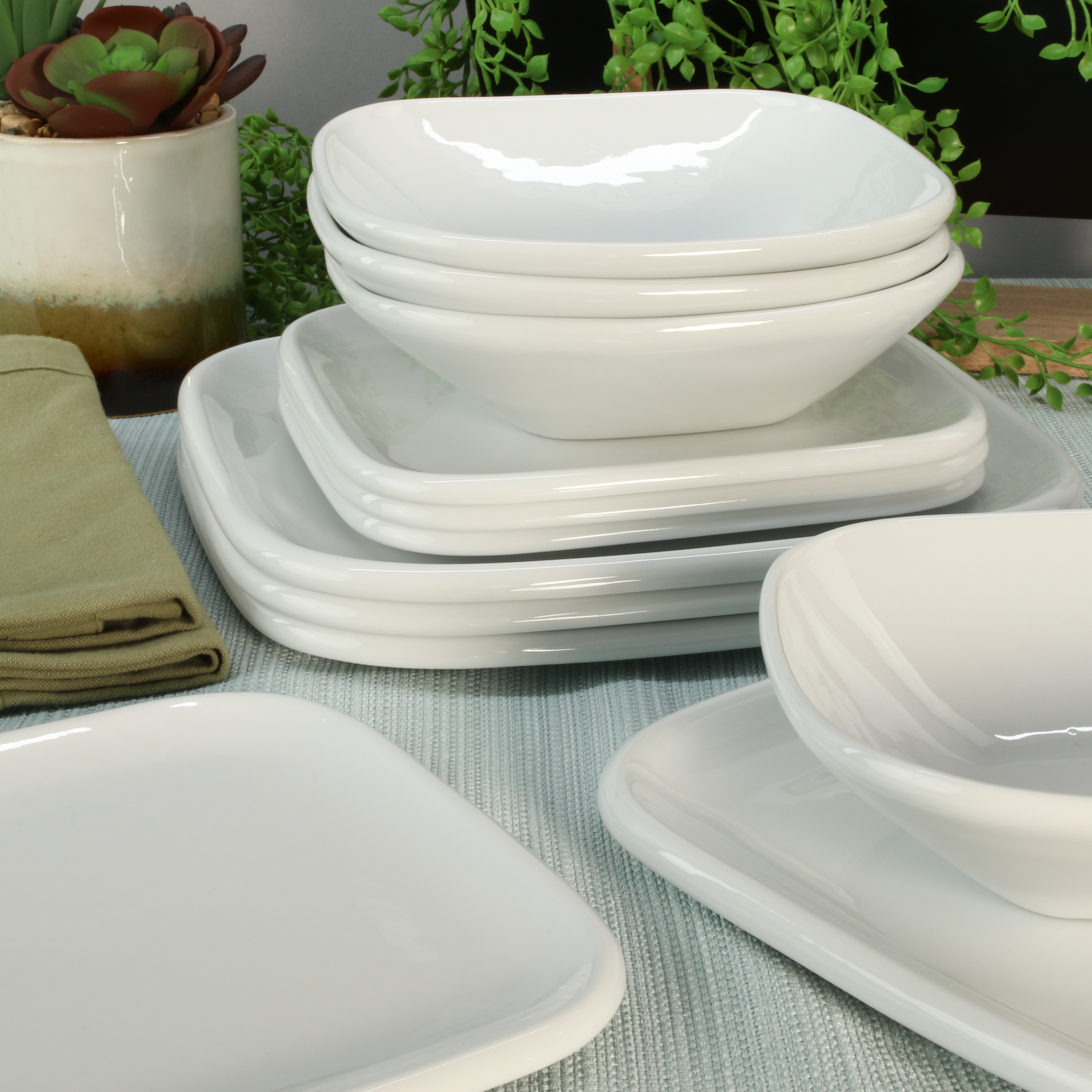 Impulse Square 12-Piece Dinnerware Set