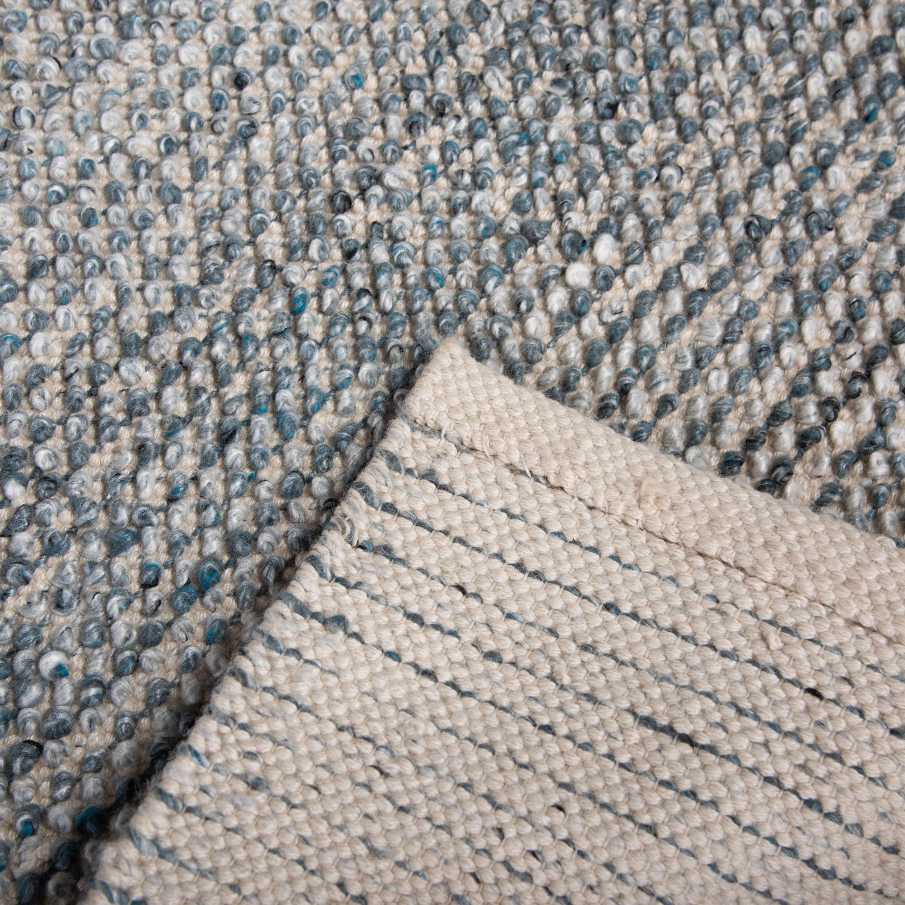 Dusk Hand-Woven Solid Indoor/Outdoor Area Rug