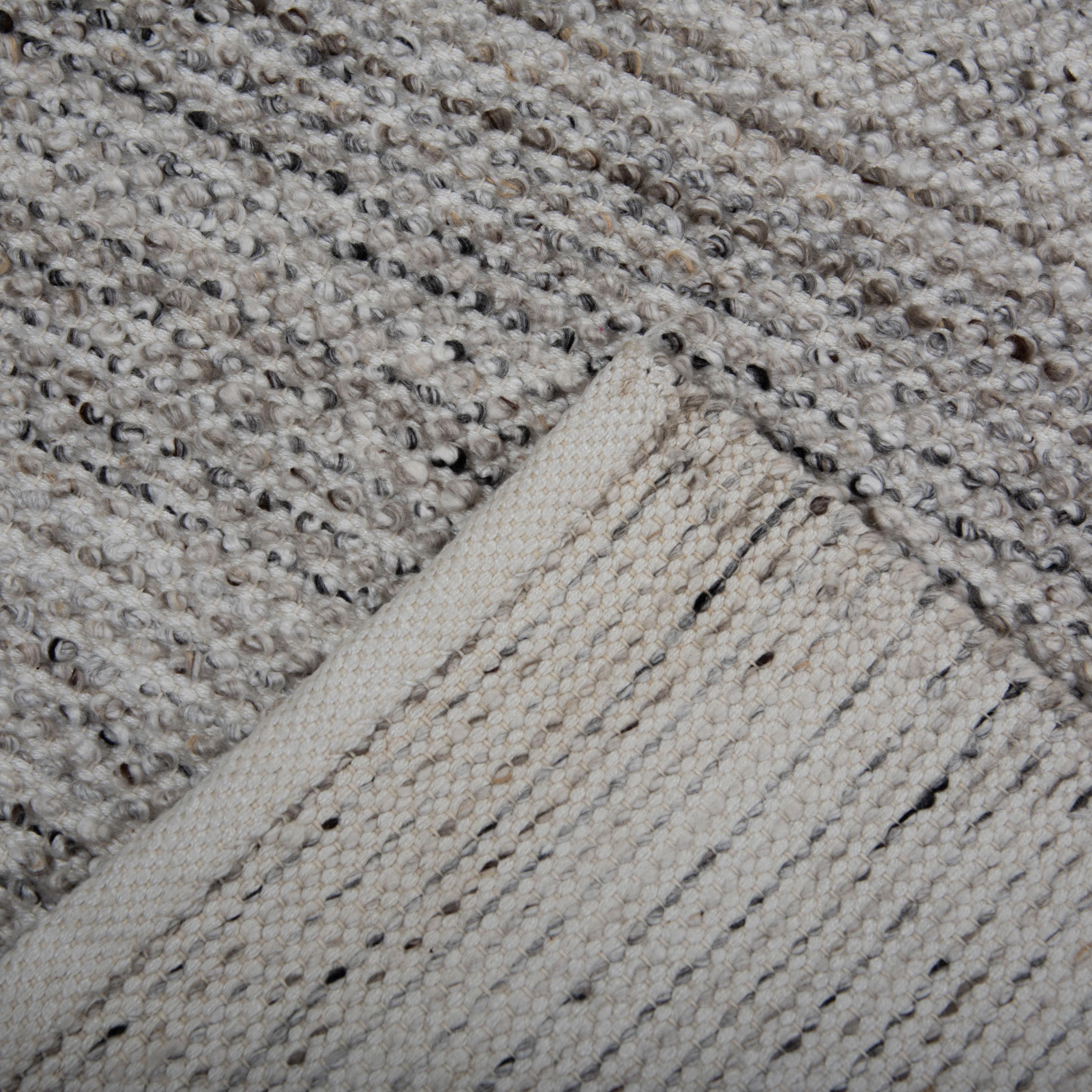 Dusk Hand-Woven Solid Indoor/Outdoor Area Rug