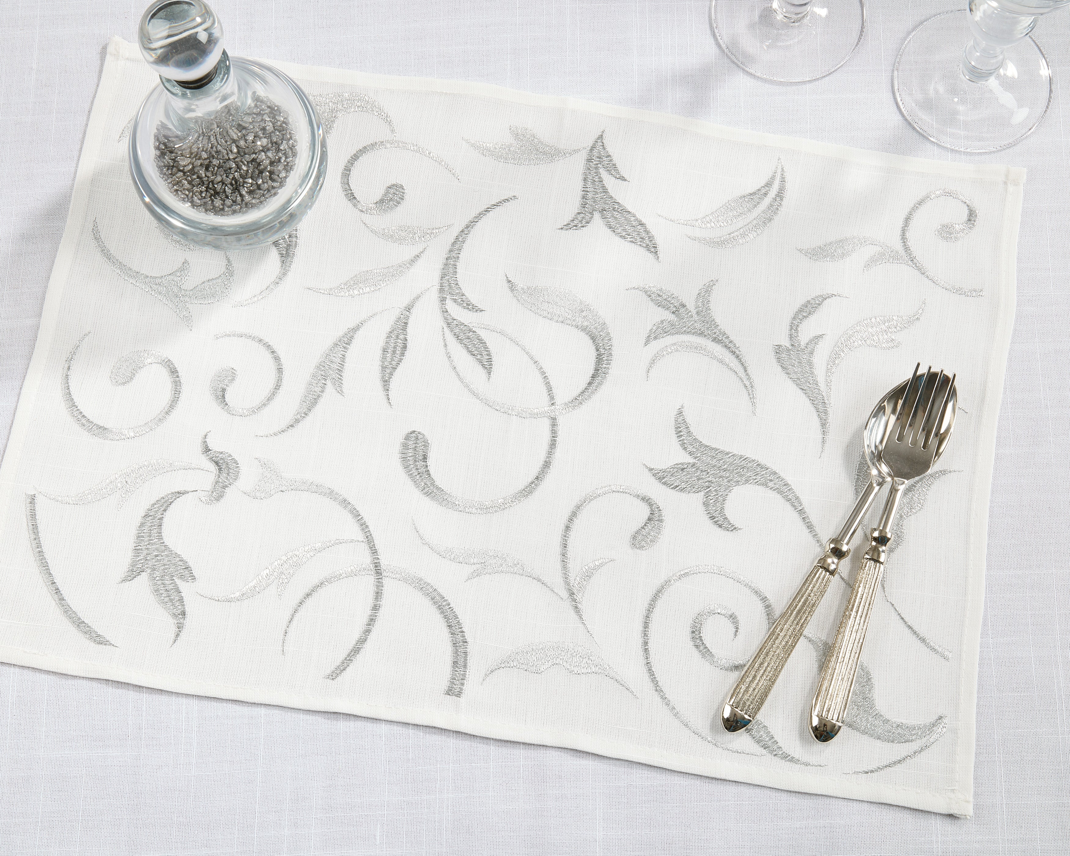 Botanical Embroidered Leaves Placemat, Set of 4