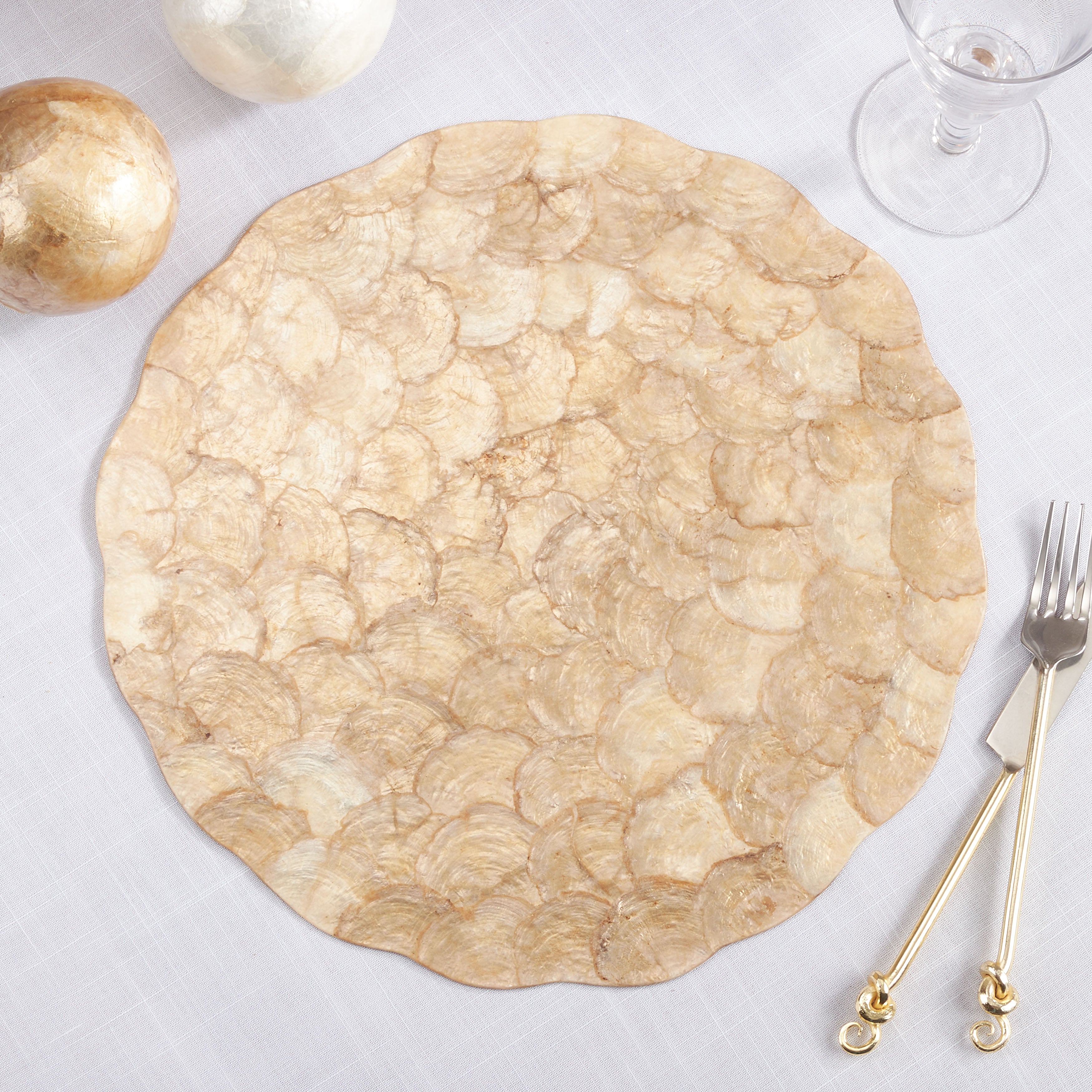 Scalloped Capiz Placemat, Set of 4