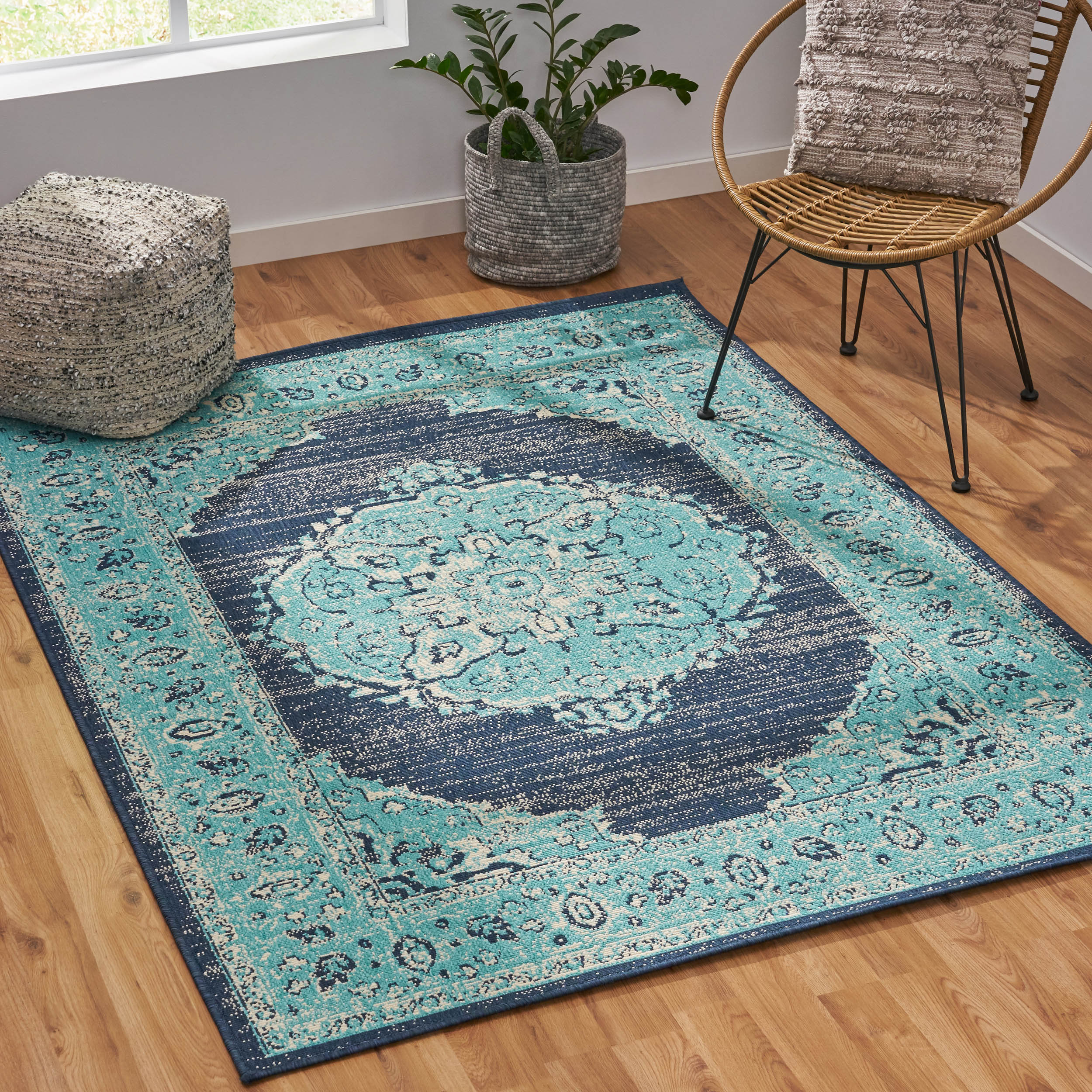 84" x 63" Outdoor Polypropylene Area Rug with Rectangle Shape