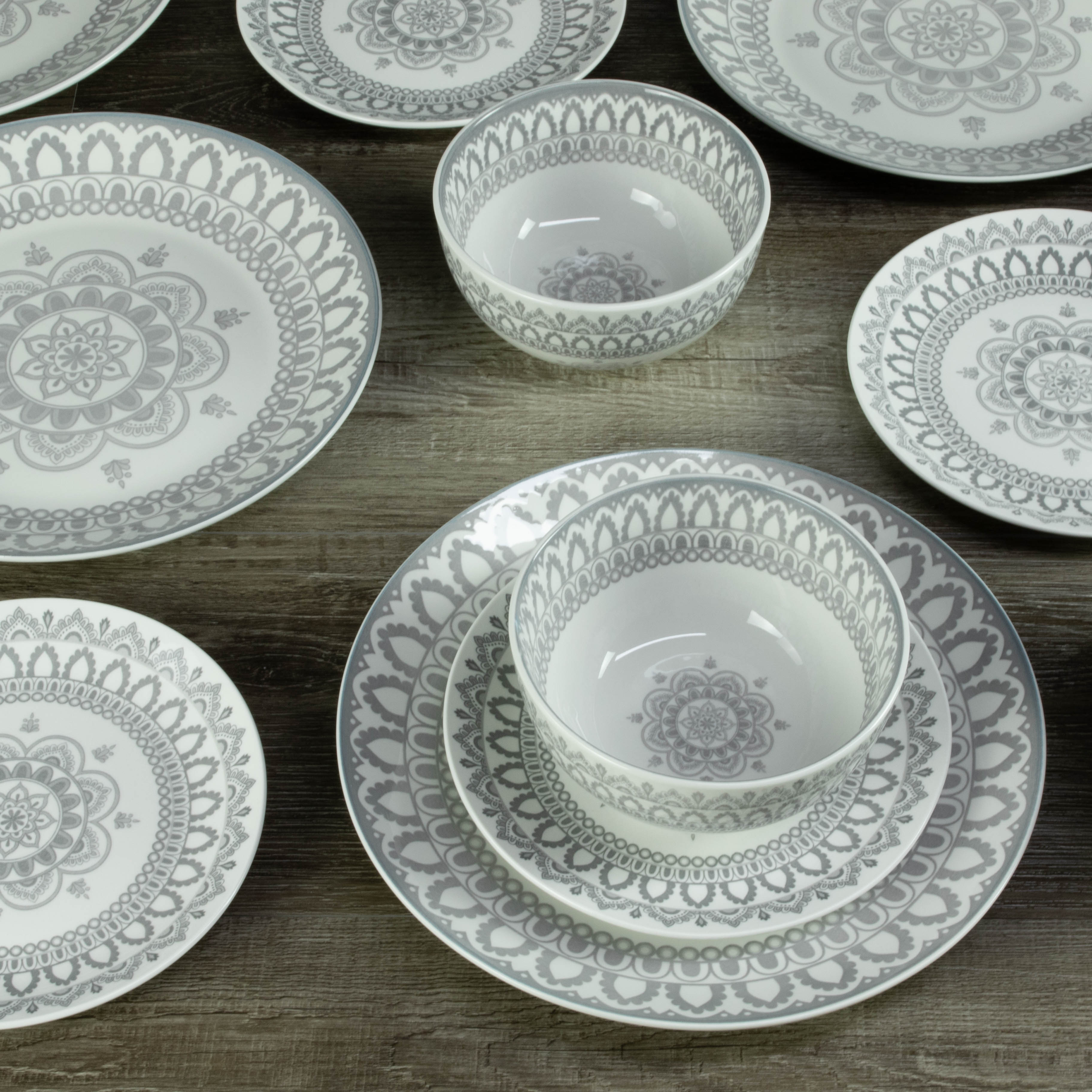 Arabesque 12 Piece Dinnerware Set