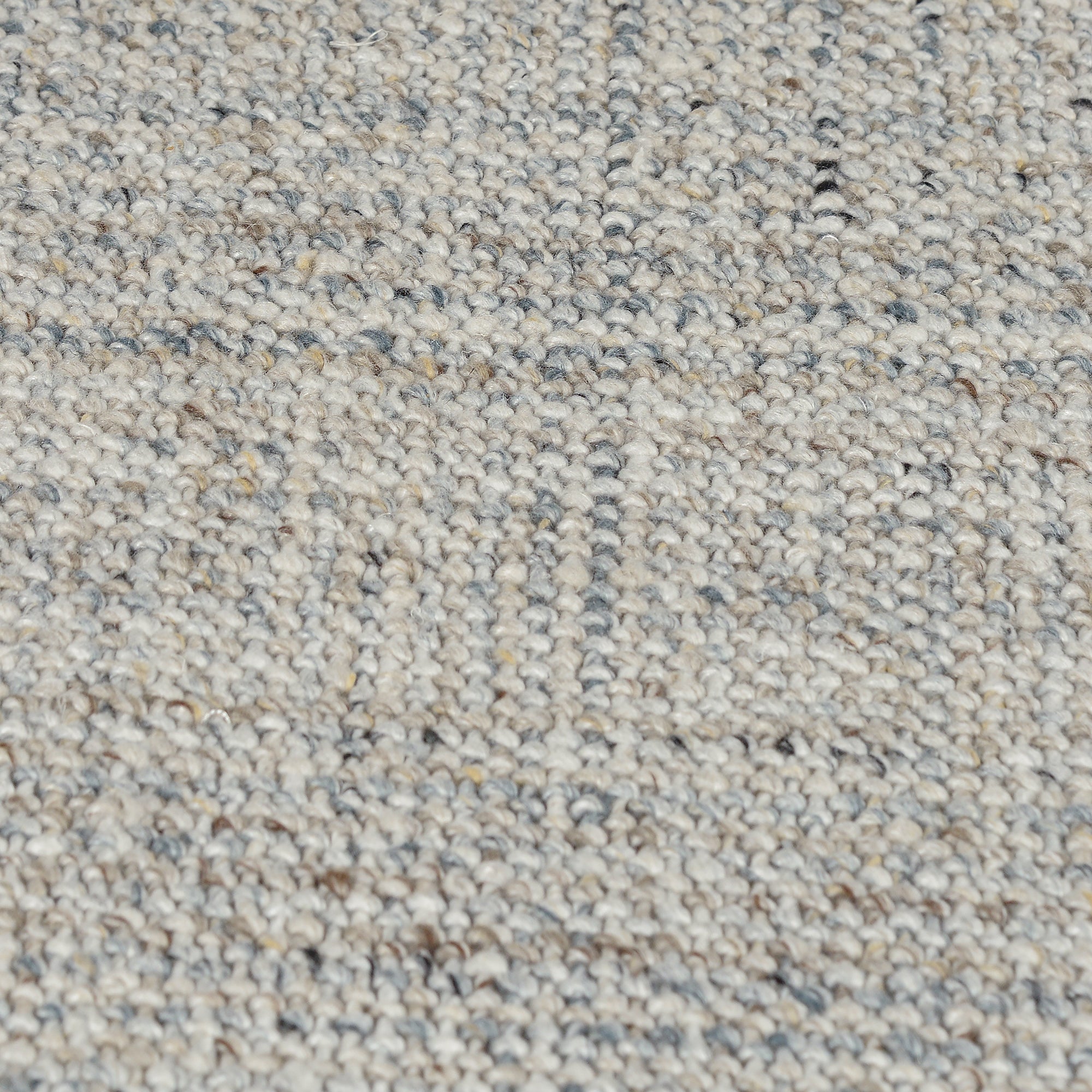 Brynn Hand-Loomed Solid Indoor/Outdoor Area Rug