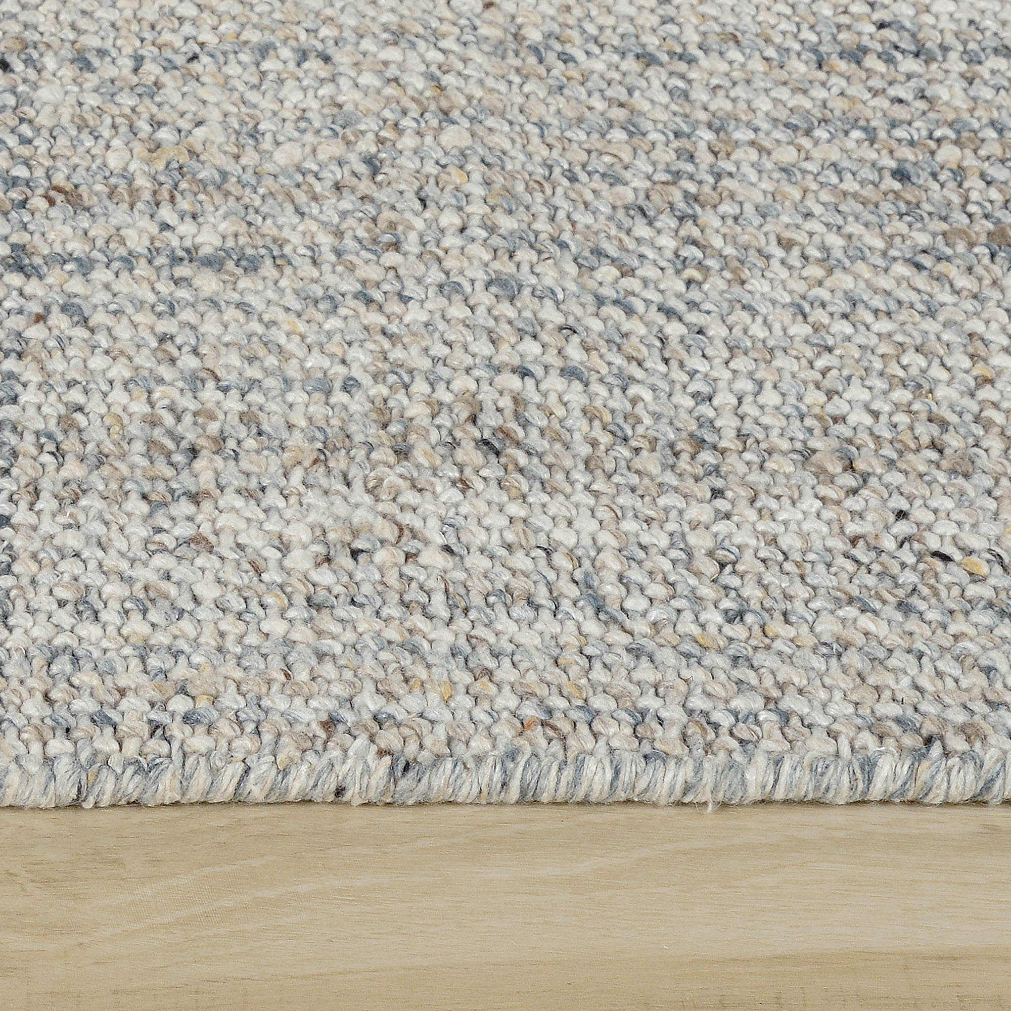 Brynn Hand-Loomed Solid Indoor/Outdoor Area Rug