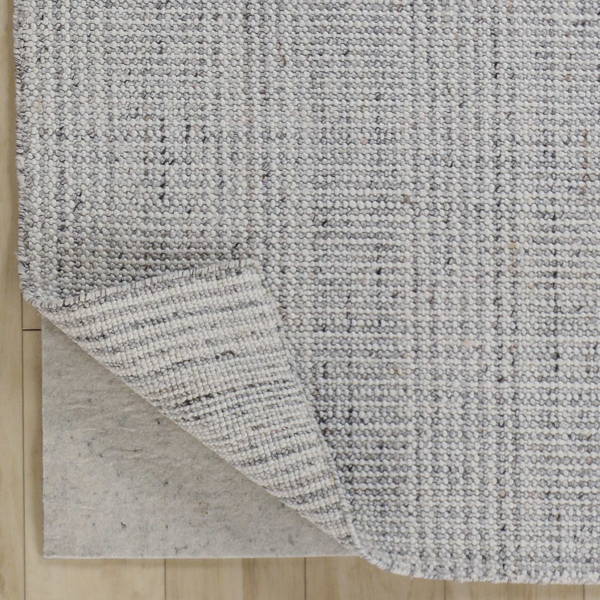 Brynn Hand-Loomed Solid Indoor/Outdoor Area Rug
