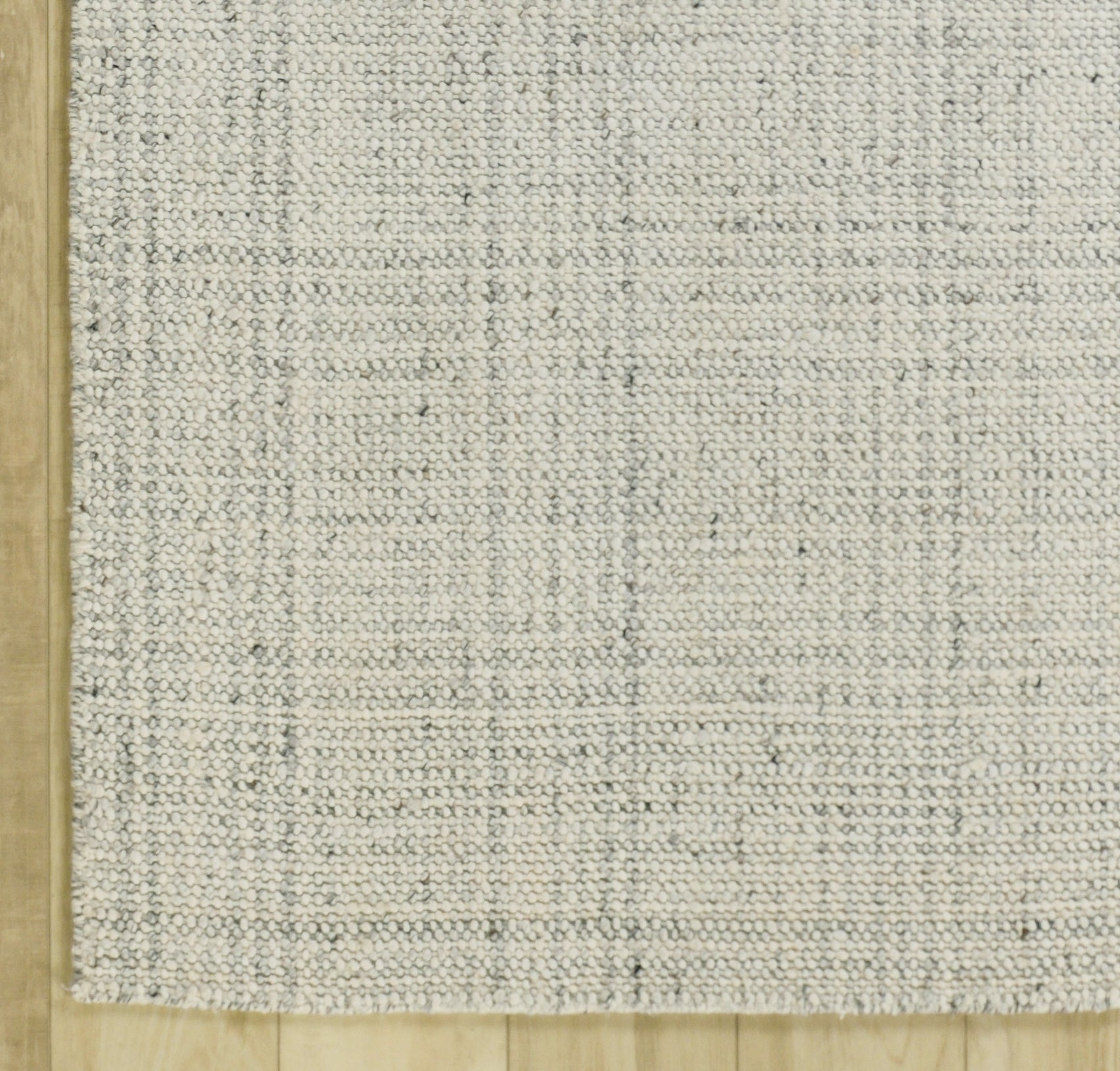 Brynn Hand-Loomed Solid Indoor/Outdoor Area Rug