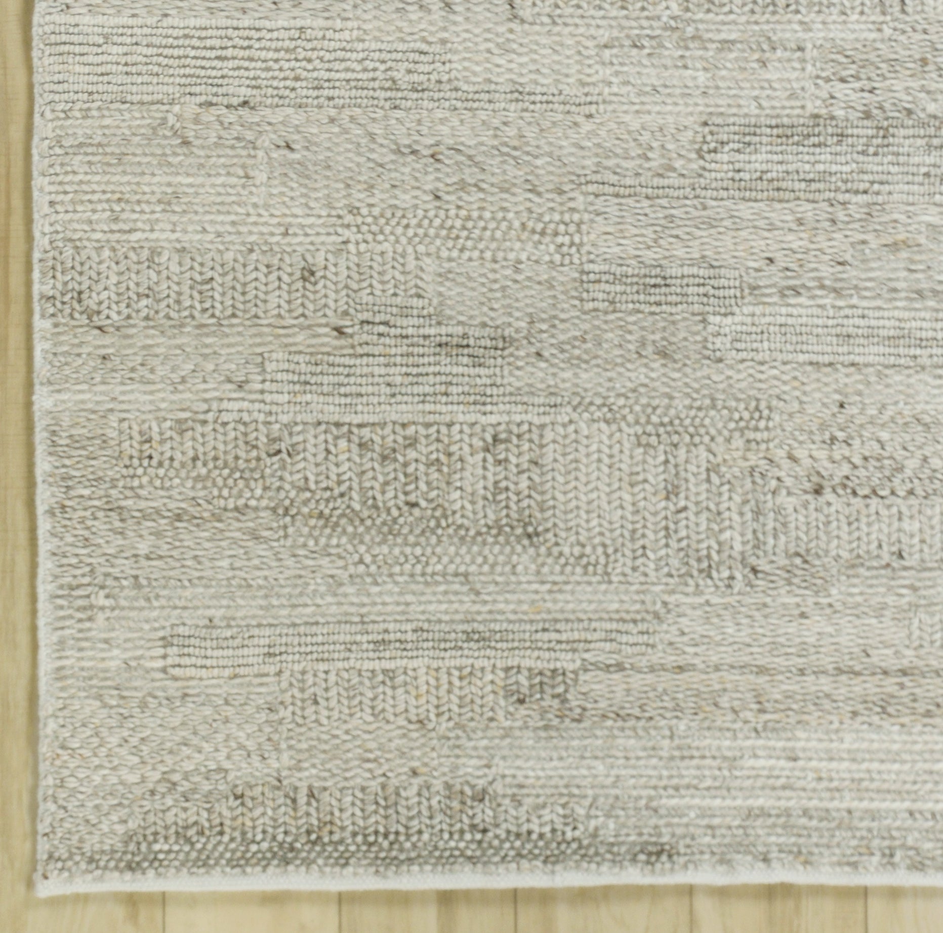 Murtaugh Hand-Woven Geometric Indoor/Outdoor Area Rug