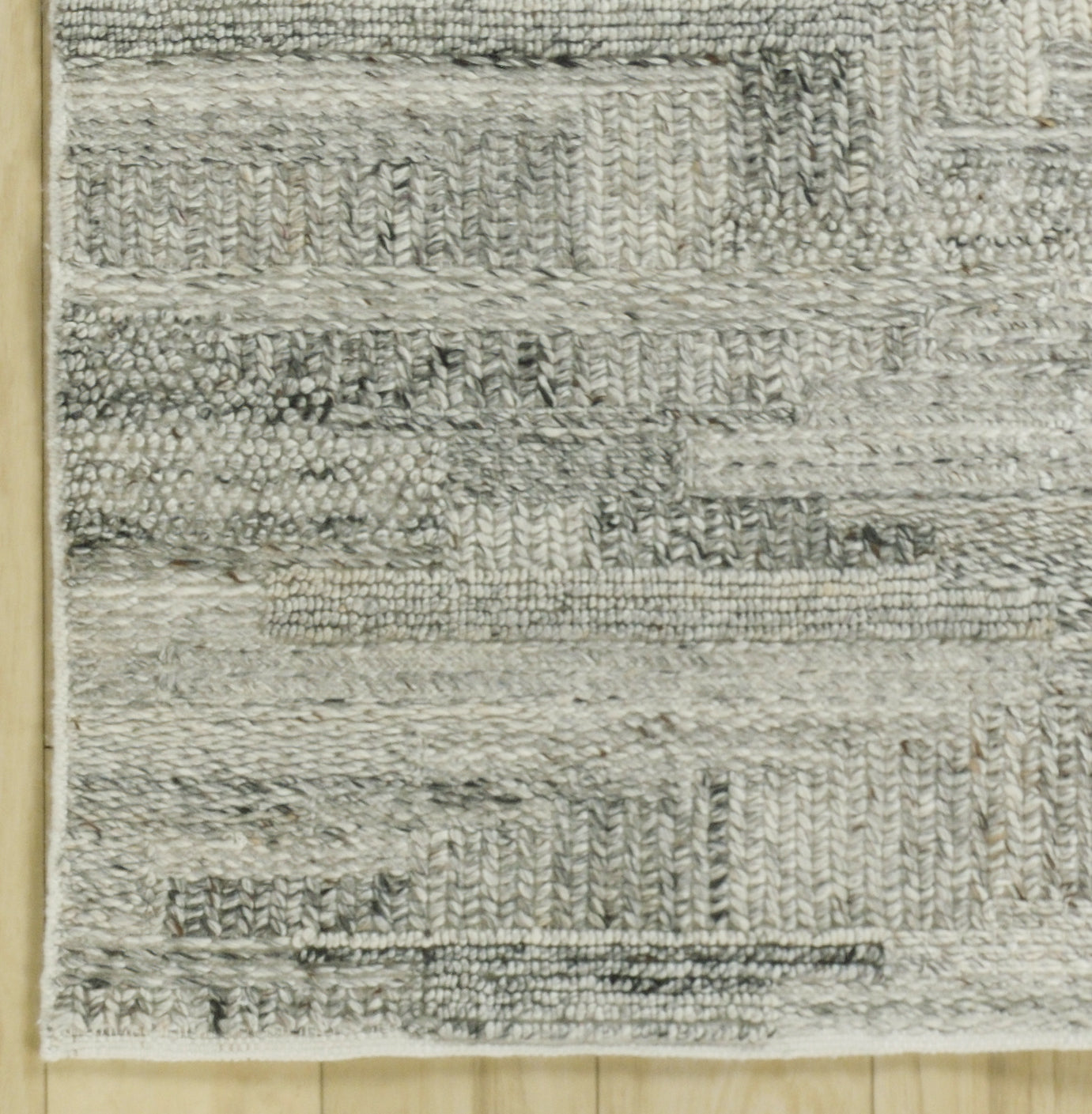 Murtaugh Hand-Woven Geometric Indoor/Outdoor Area Rug