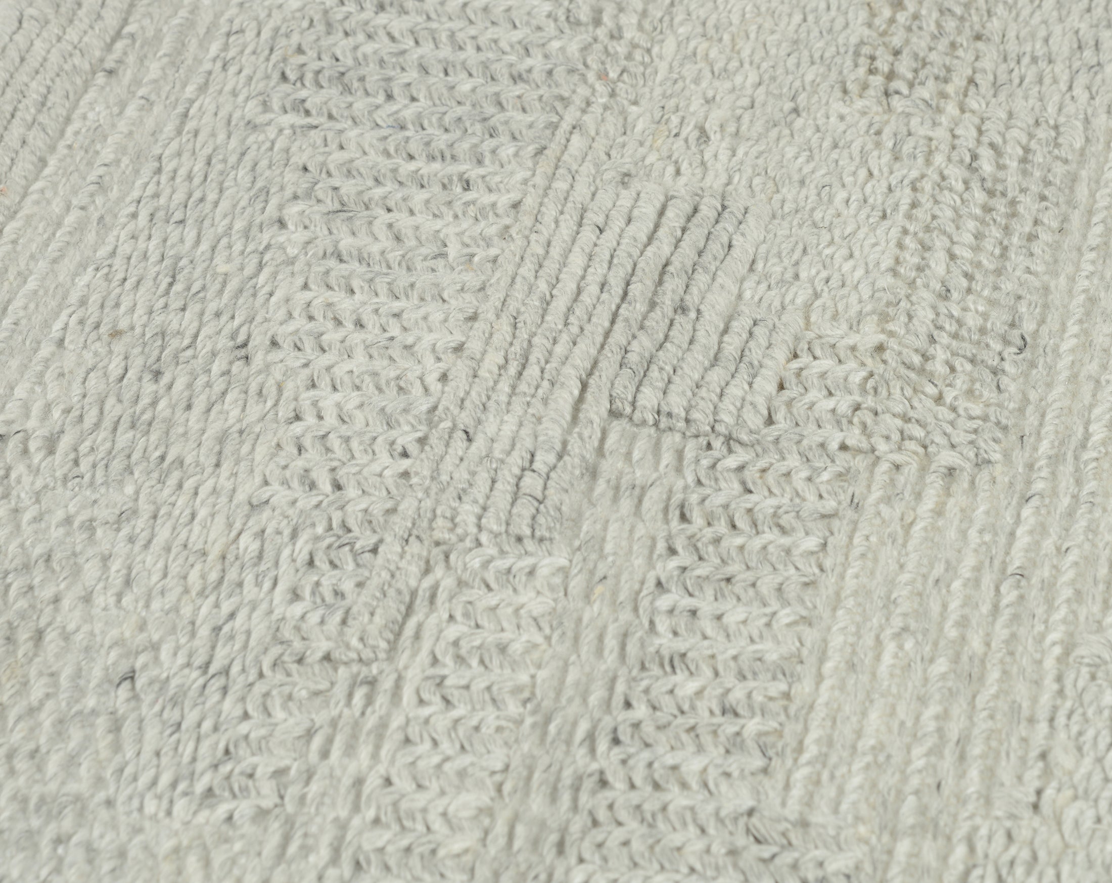 Murtaugh Hand-Woven Geometric Indoor/Outdoor Area Rug