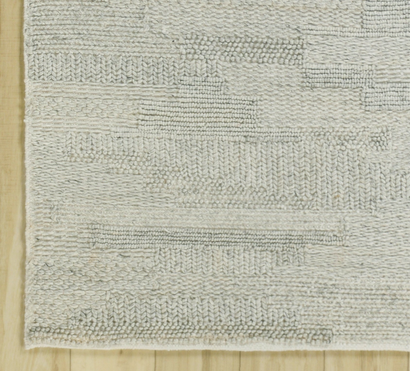 Murtaugh Hand-Woven Geometric Indoor/Outdoor Area Rug