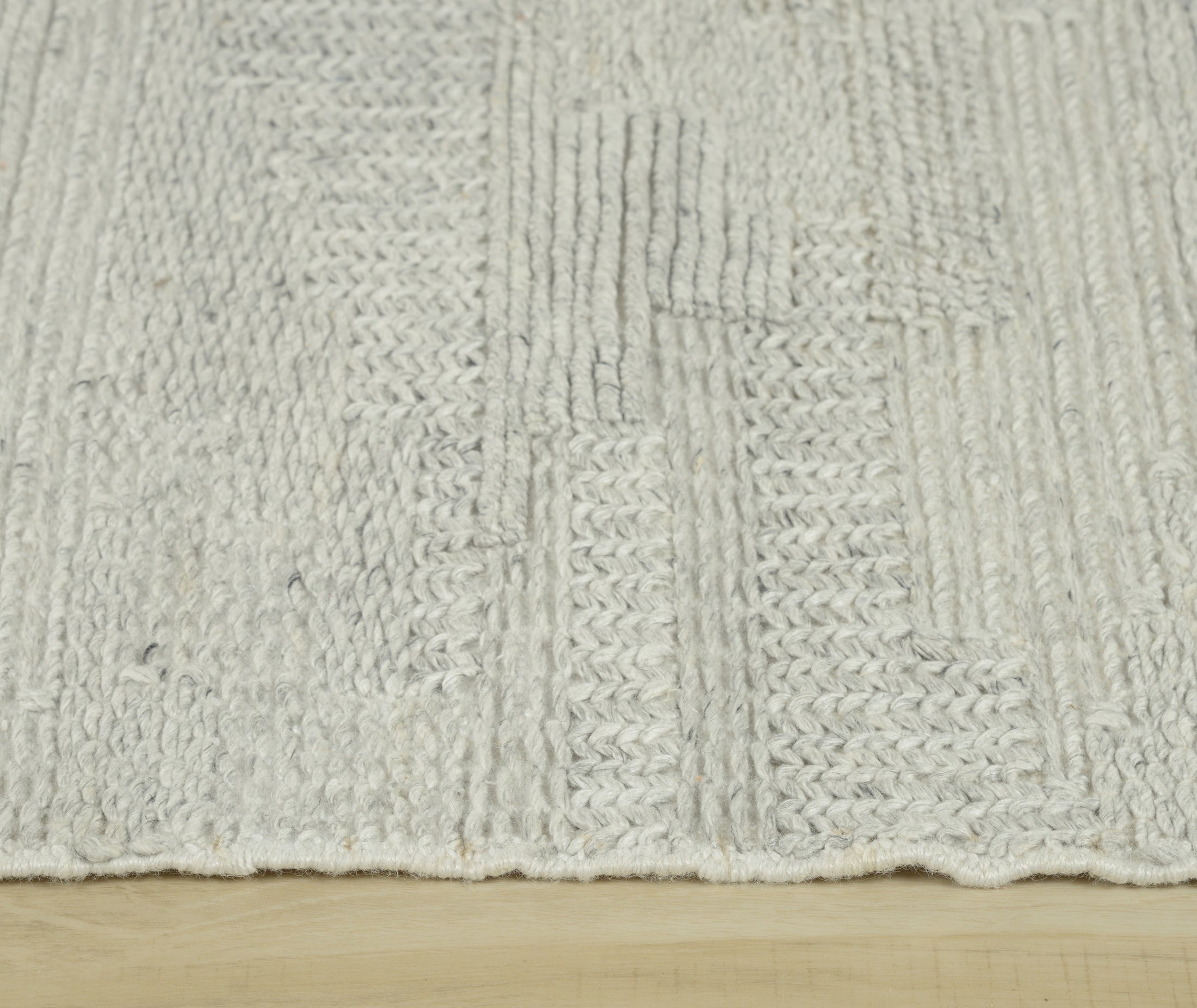 Murtaugh Hand-Woven Geometric Indoor/Outdoor Area Rug