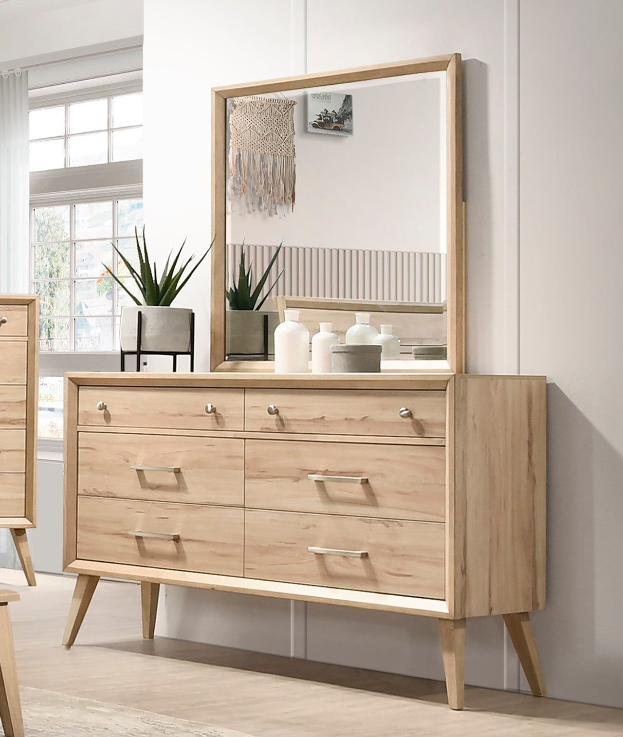 Marrin MId-Century Modern Dresser