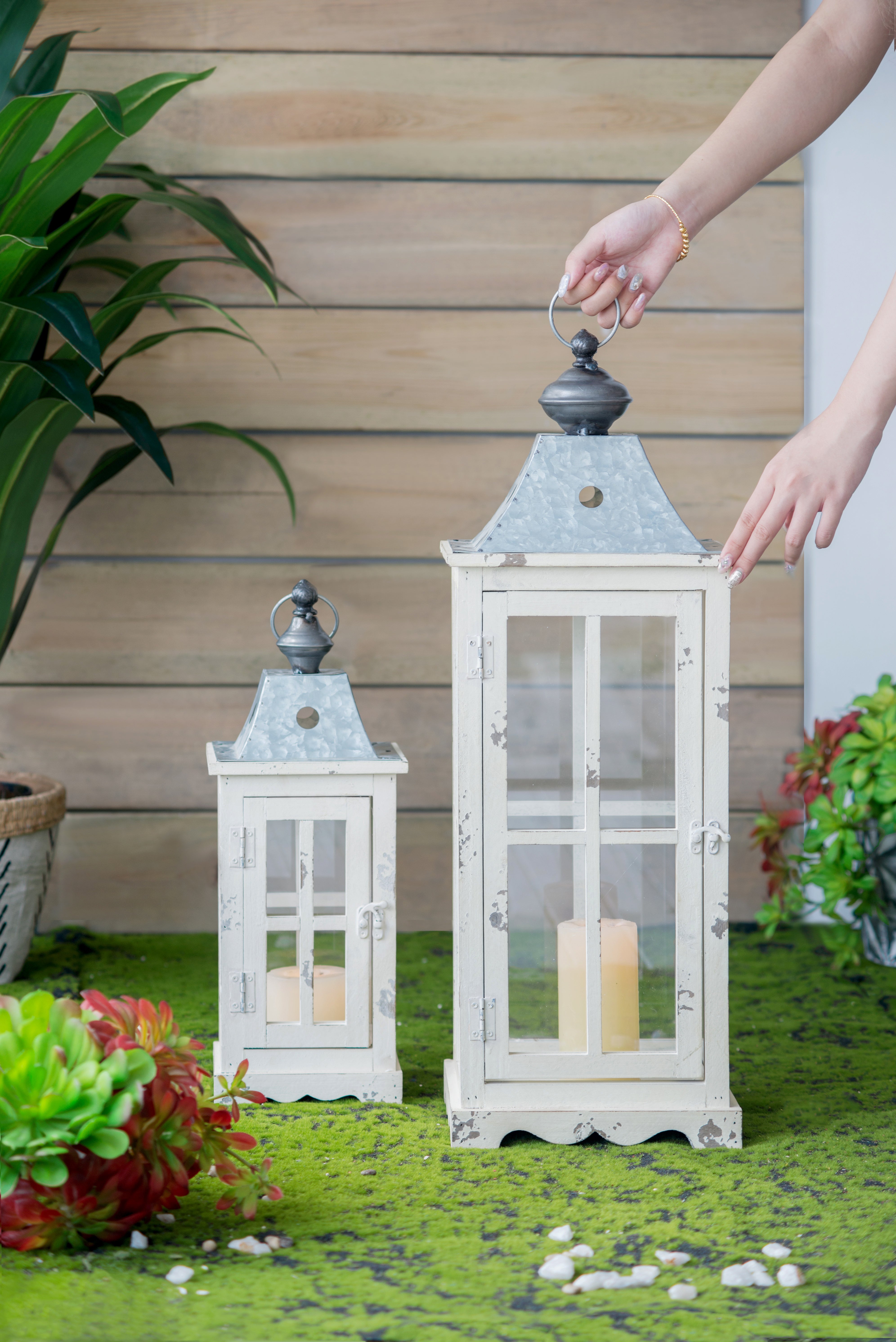Classic White Lantern, Set of 2