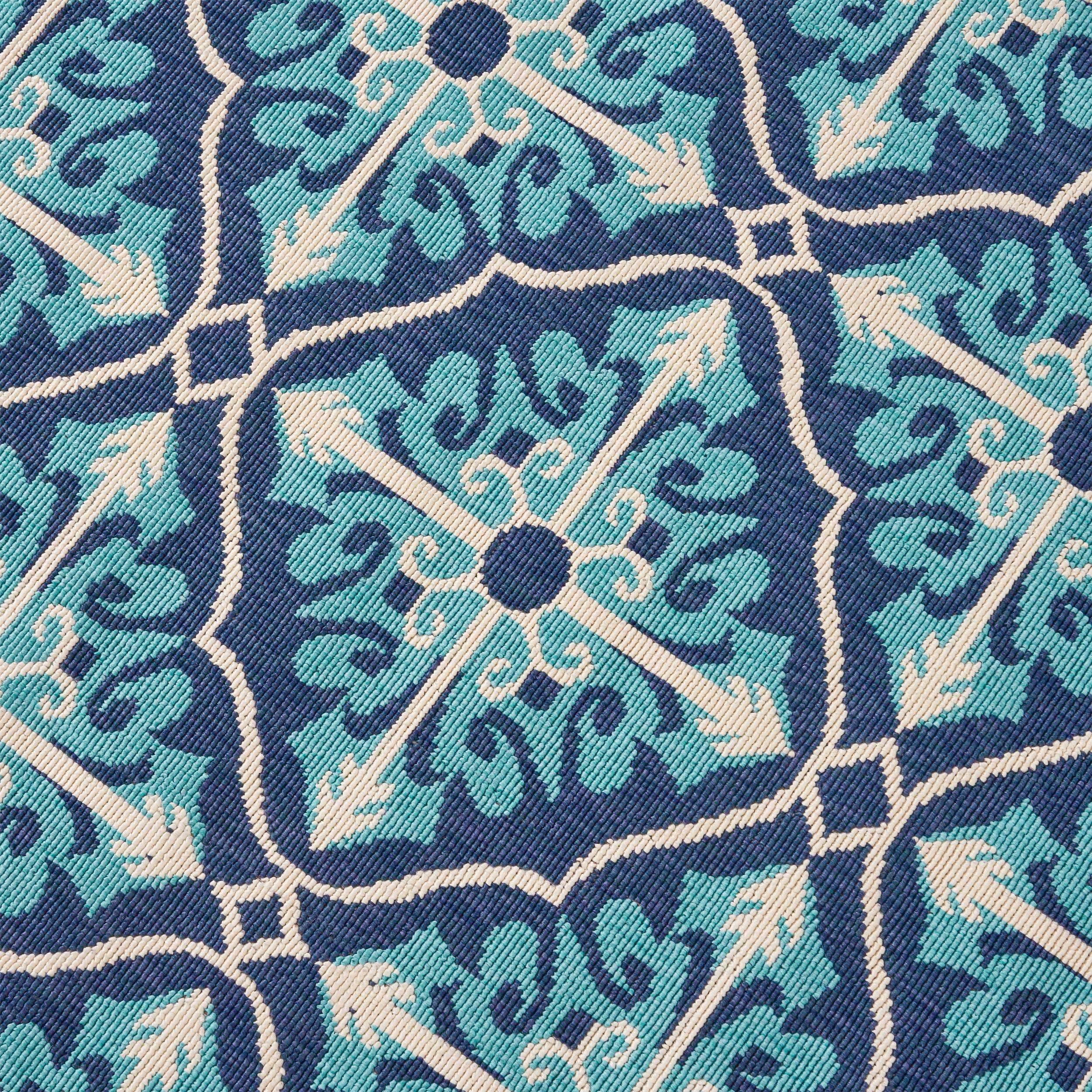 Realized Outdoor Rug with Rectangle Shape and Trellis Pattern