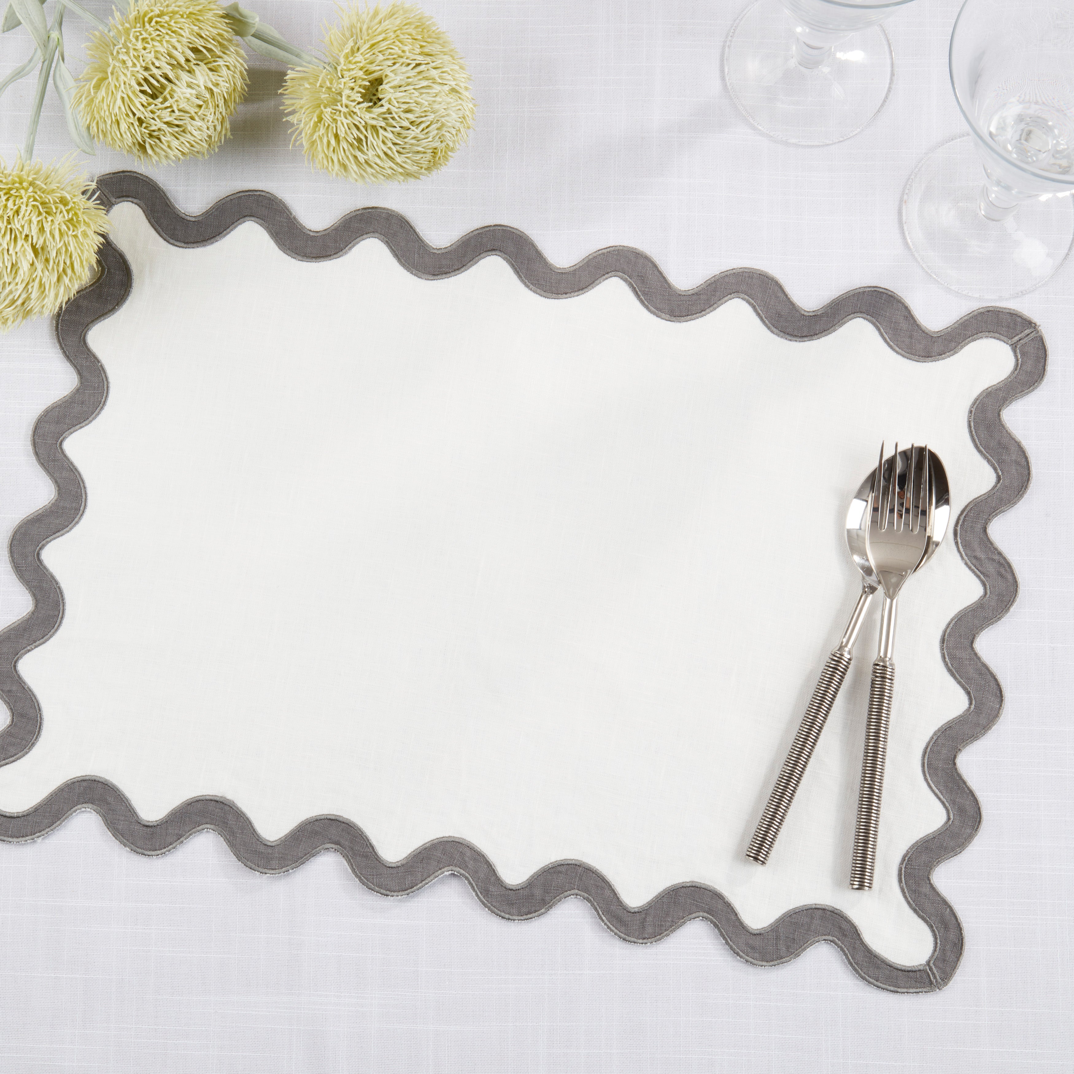 100% Linen Eco Scallop Border Placemat, Set of 4