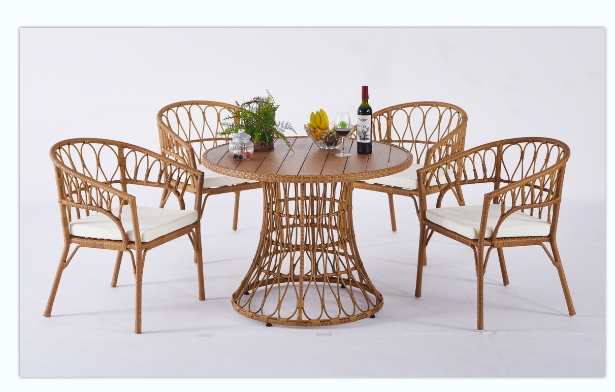 Sapphira 5-Piece Outdoor Dining Set with Seat Cushion and Round Table Top